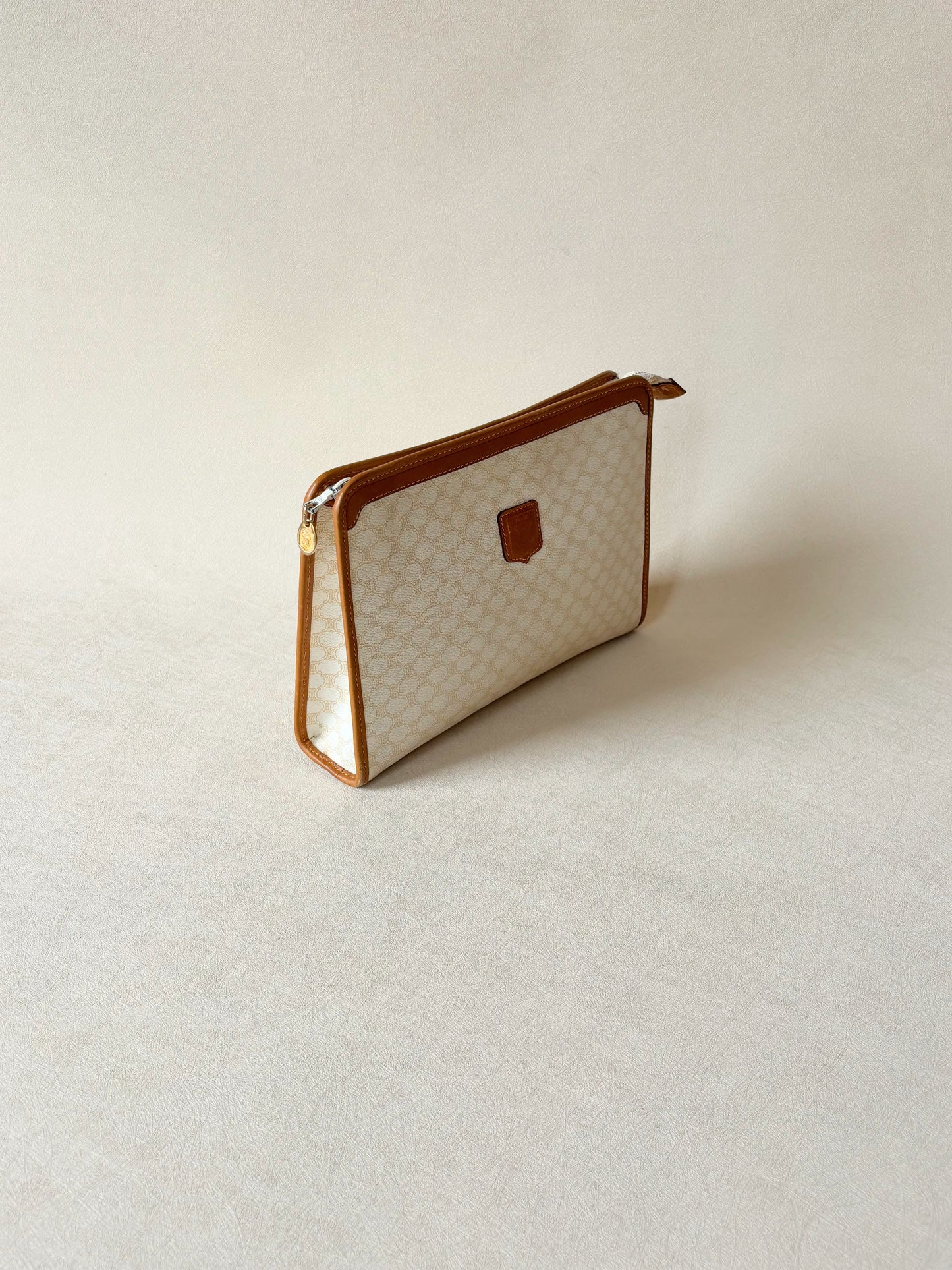 CÉLINE Pochette Triomphe