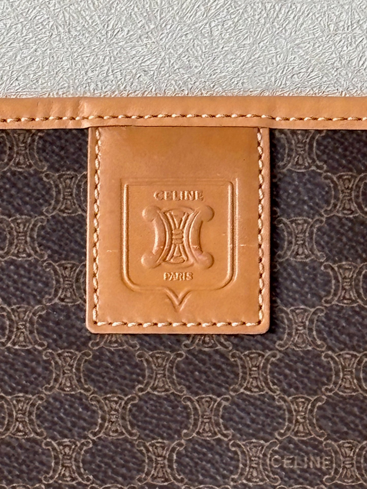 CÉLINE Pochette Triomphe