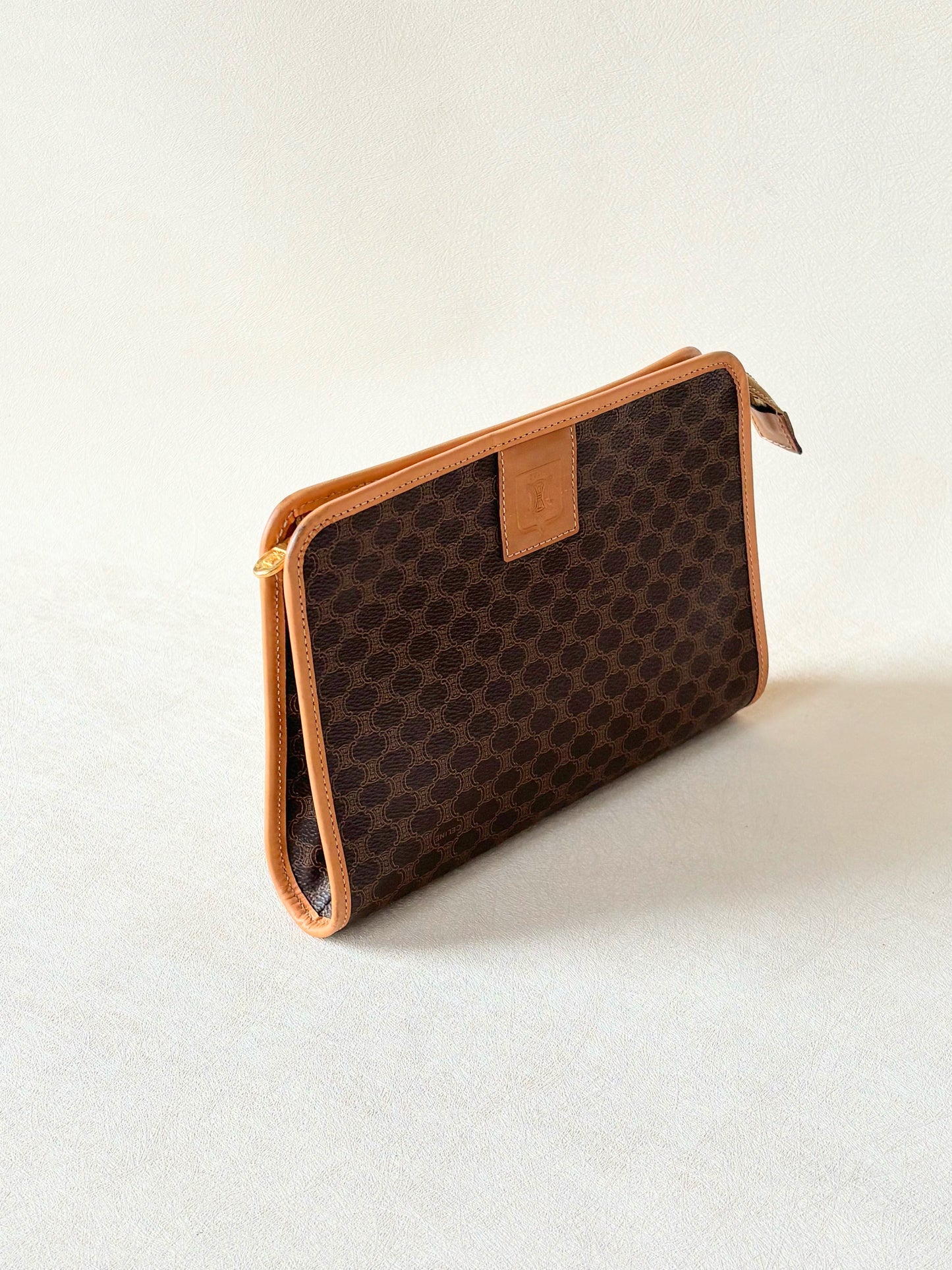 CÉLINE Pochette Triomphe