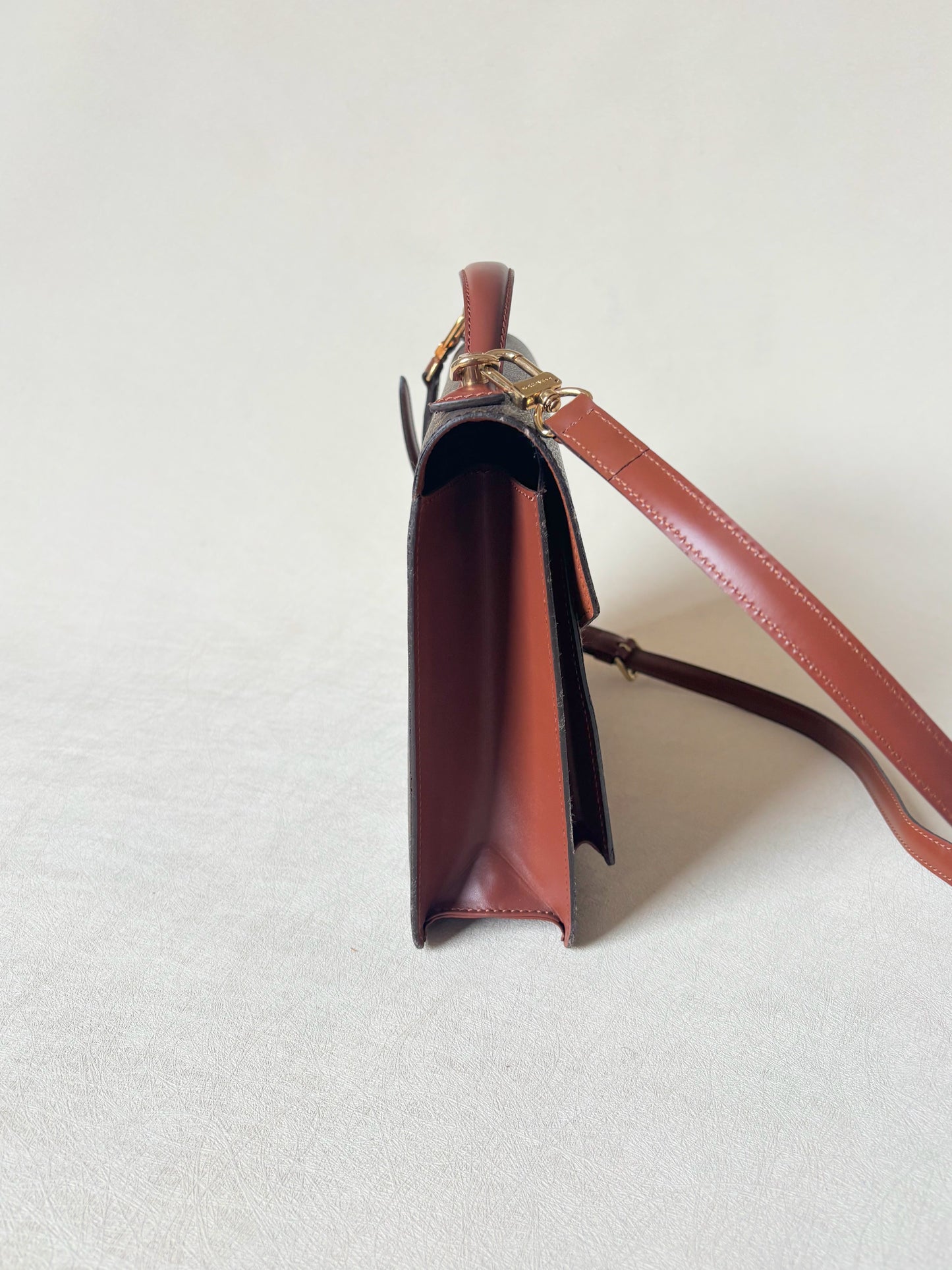 LOUIS VUITTON Sac Monceau 26
