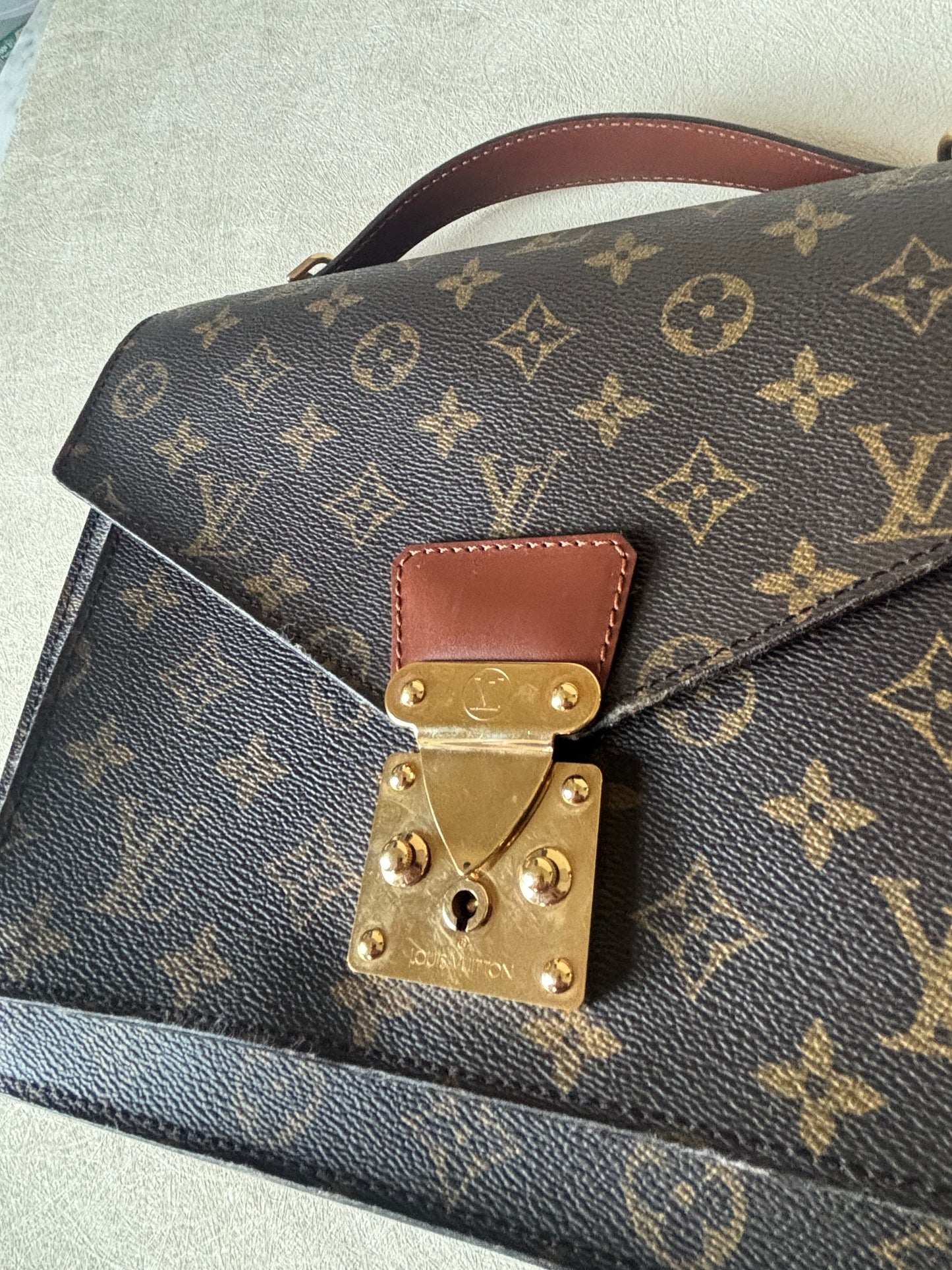 LOUIS VUITTON Sac Monceau 26