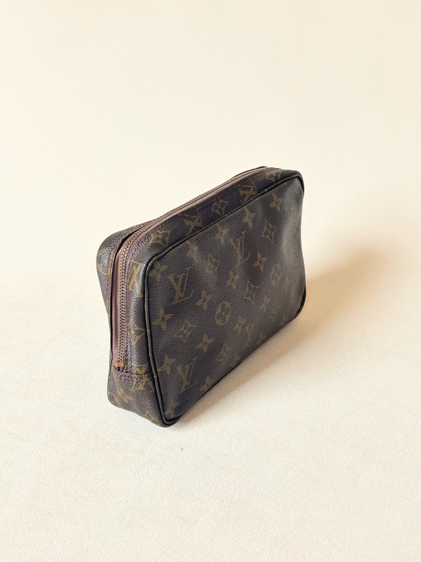 LOUIS VUITTON Pochette