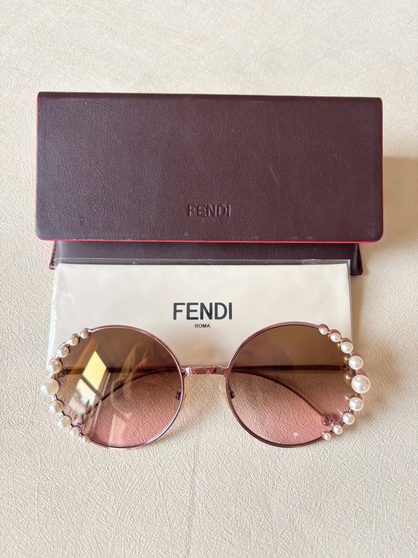 FENDI Lunettes de soleil Perles