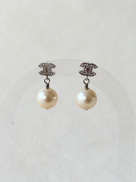 CHANEL Boucles d'oreilles