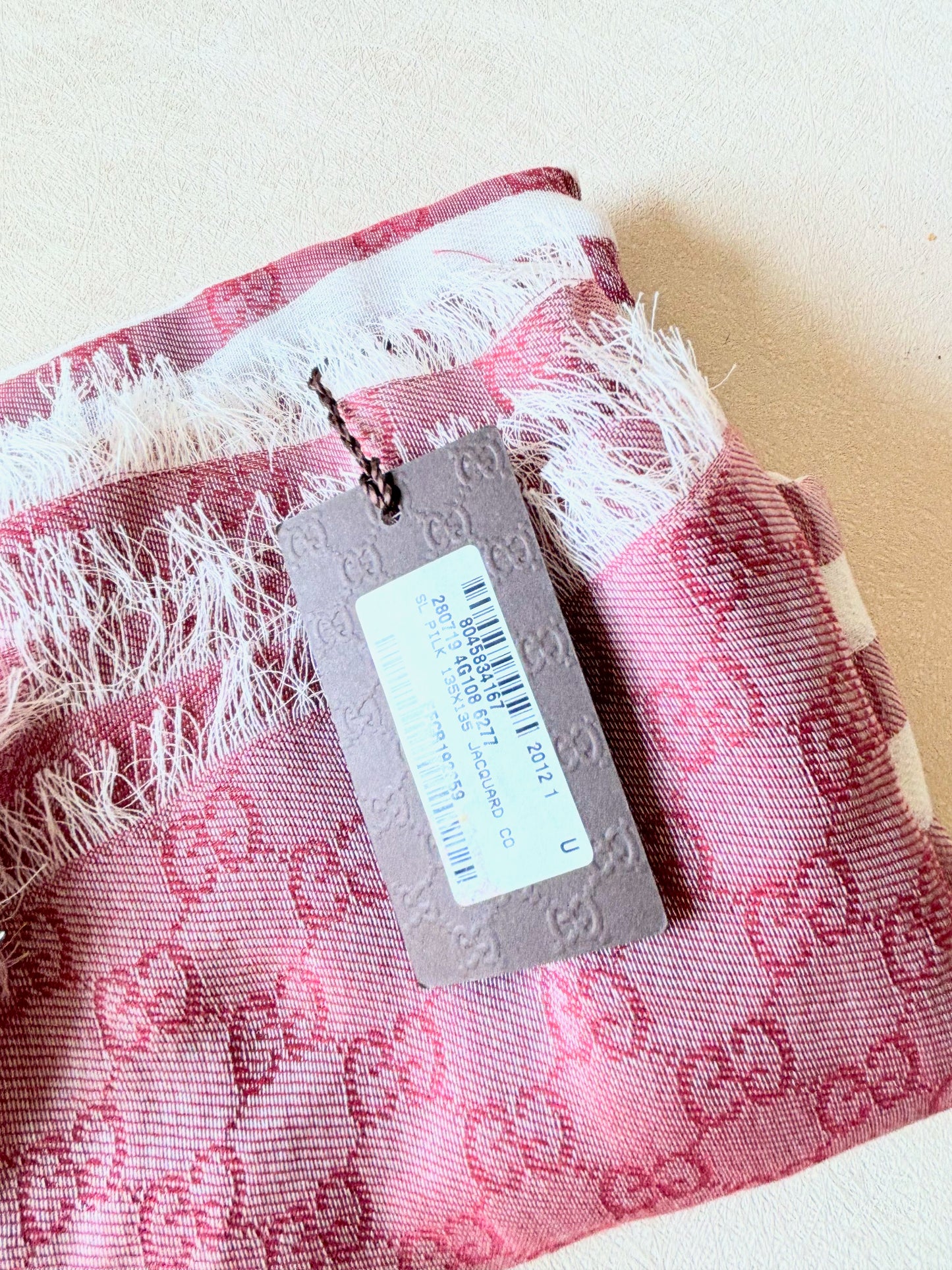 GUCCI Châle Maxi Carré