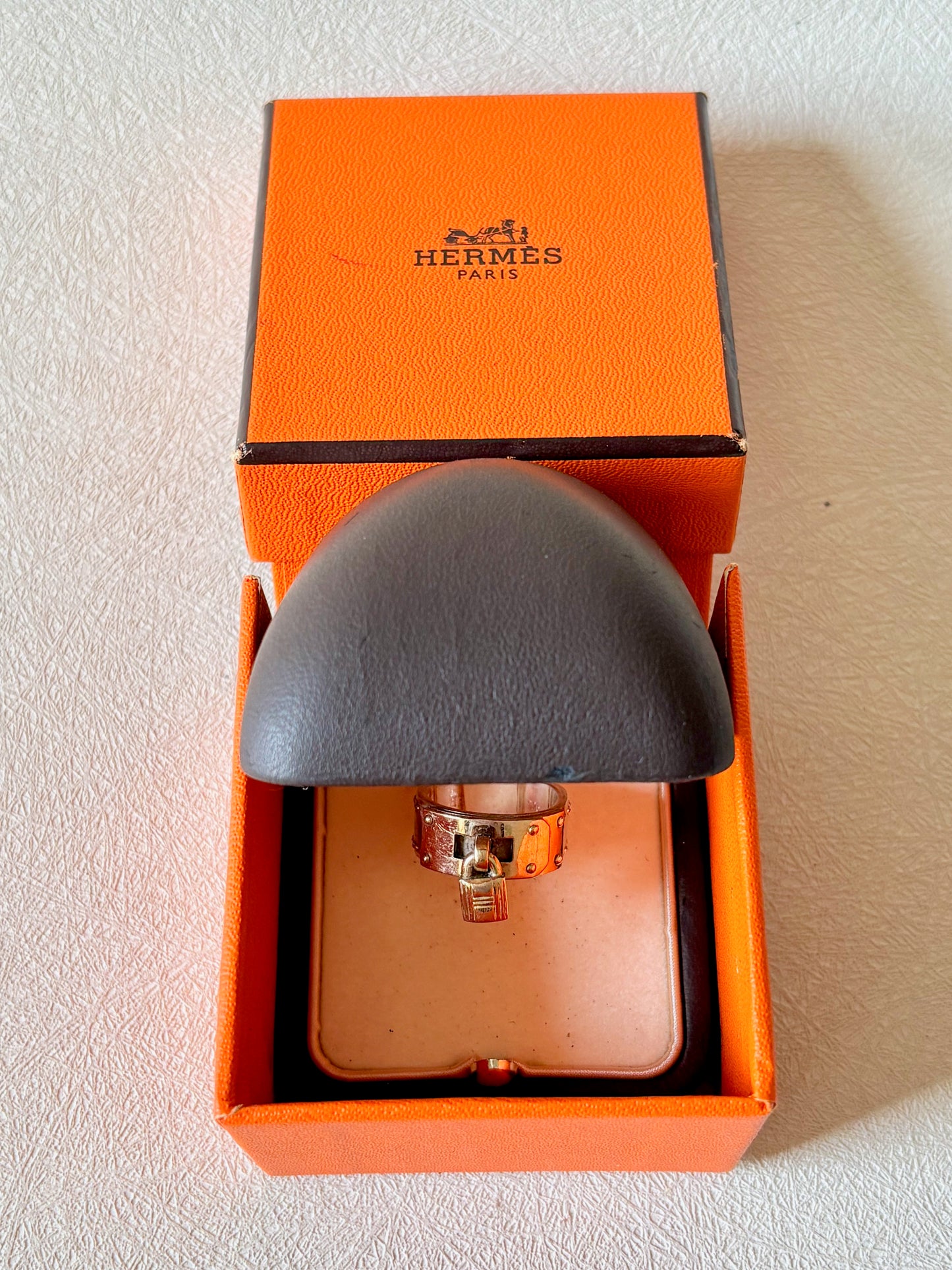HERMÈS Bague Kelly Cadenas