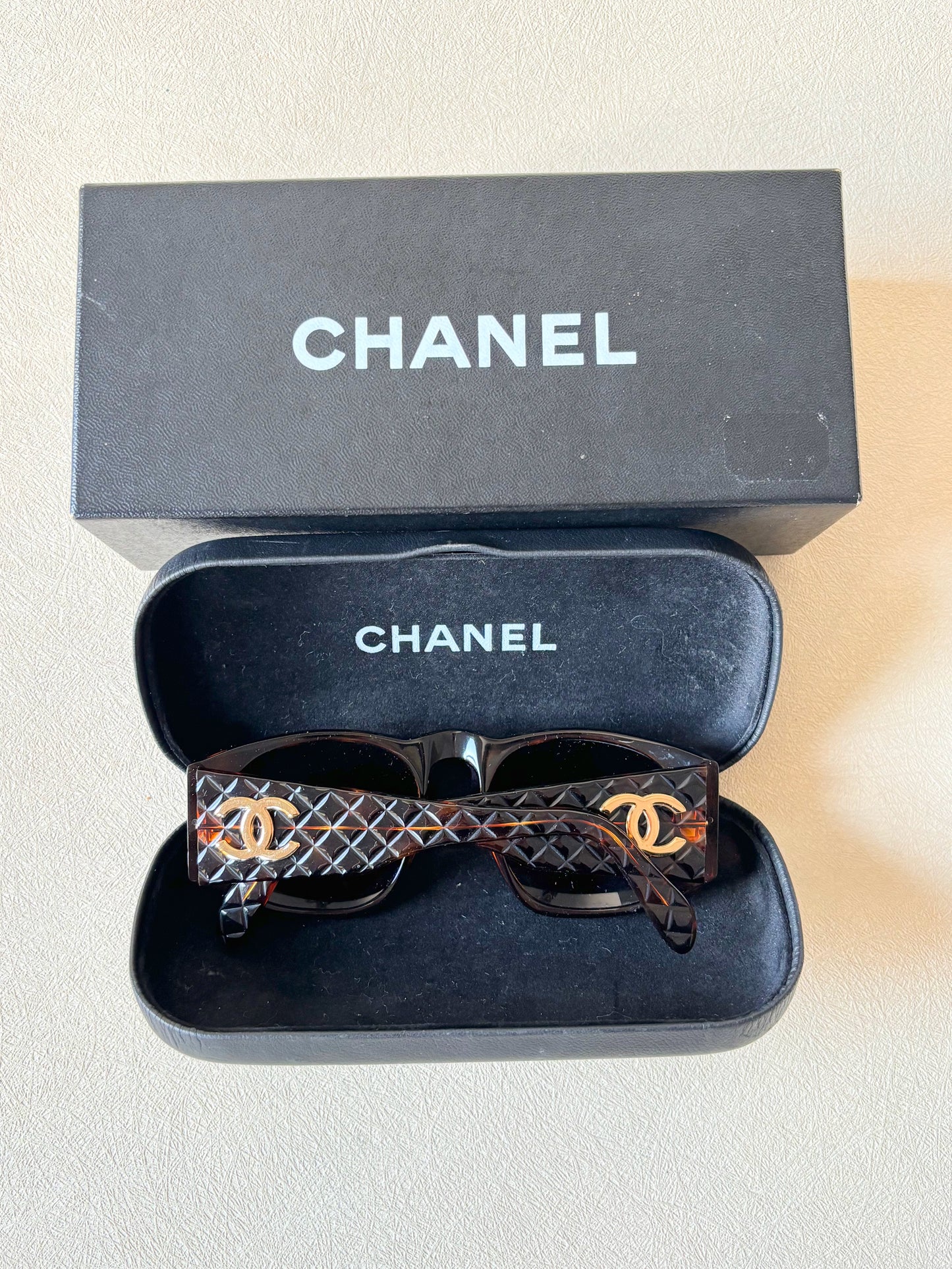CHANEL Lunettes de soleil