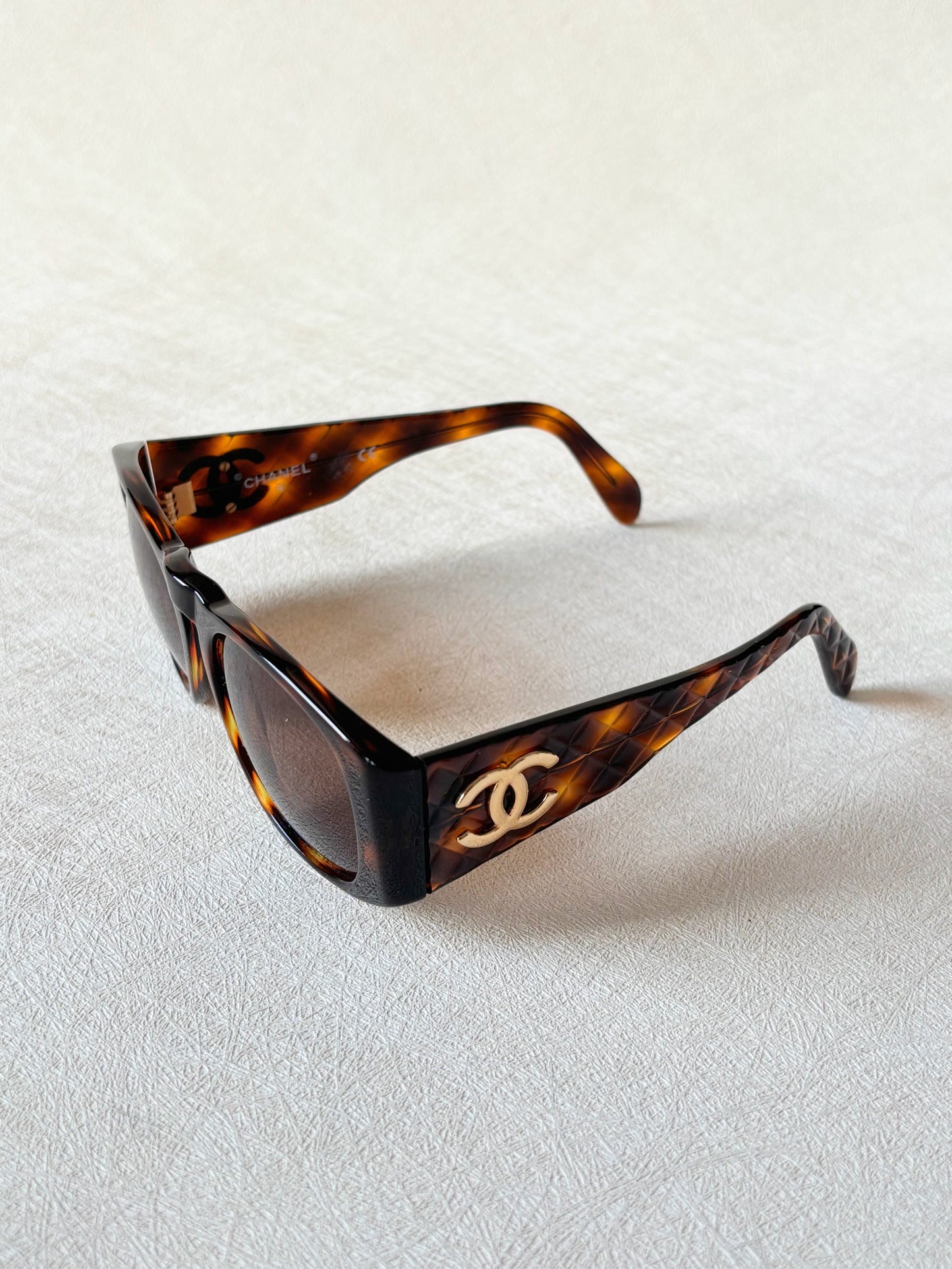 CHANEL Lunettes de soleil