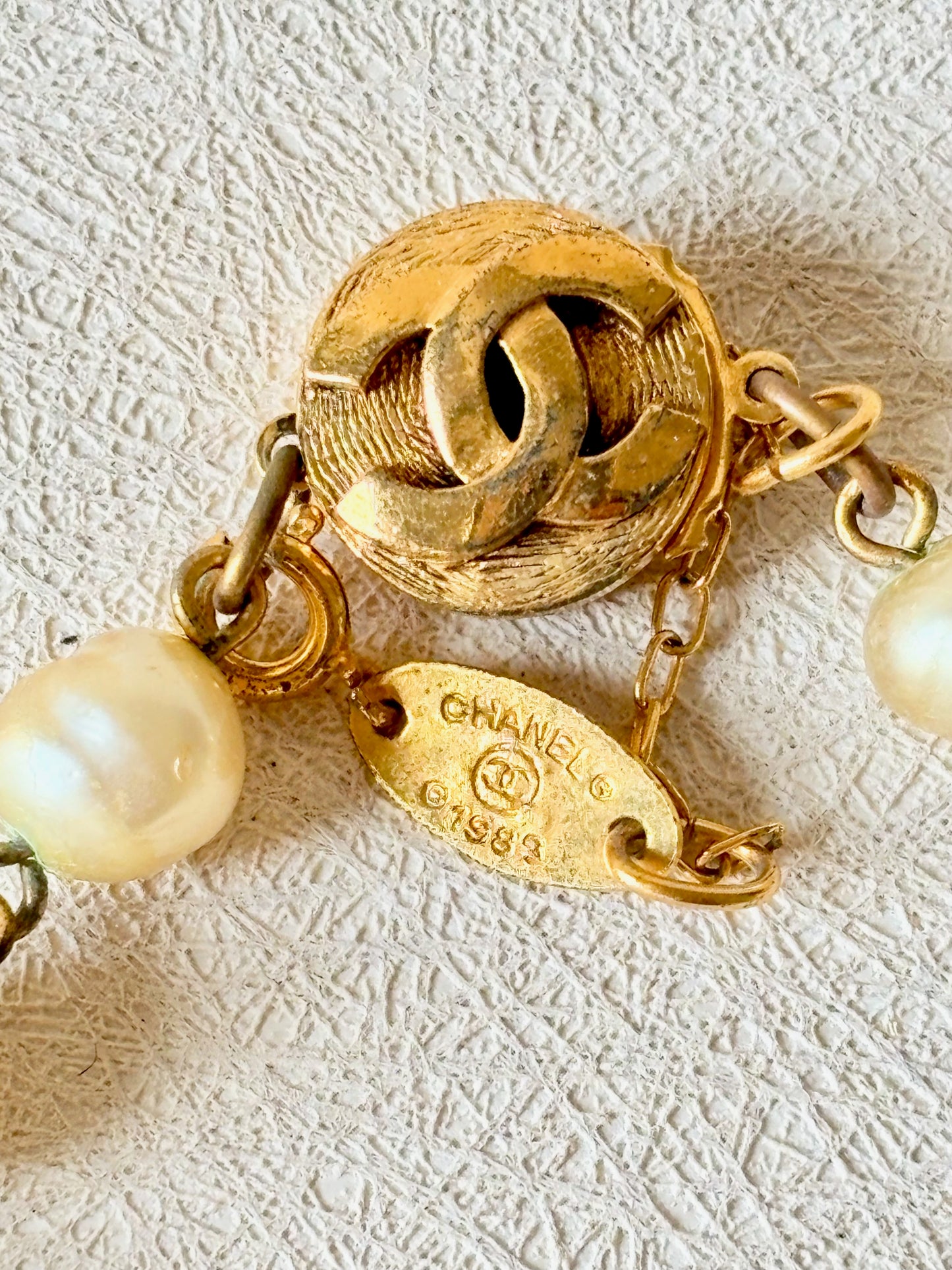 CHANEL Collier Perles et Trèfles