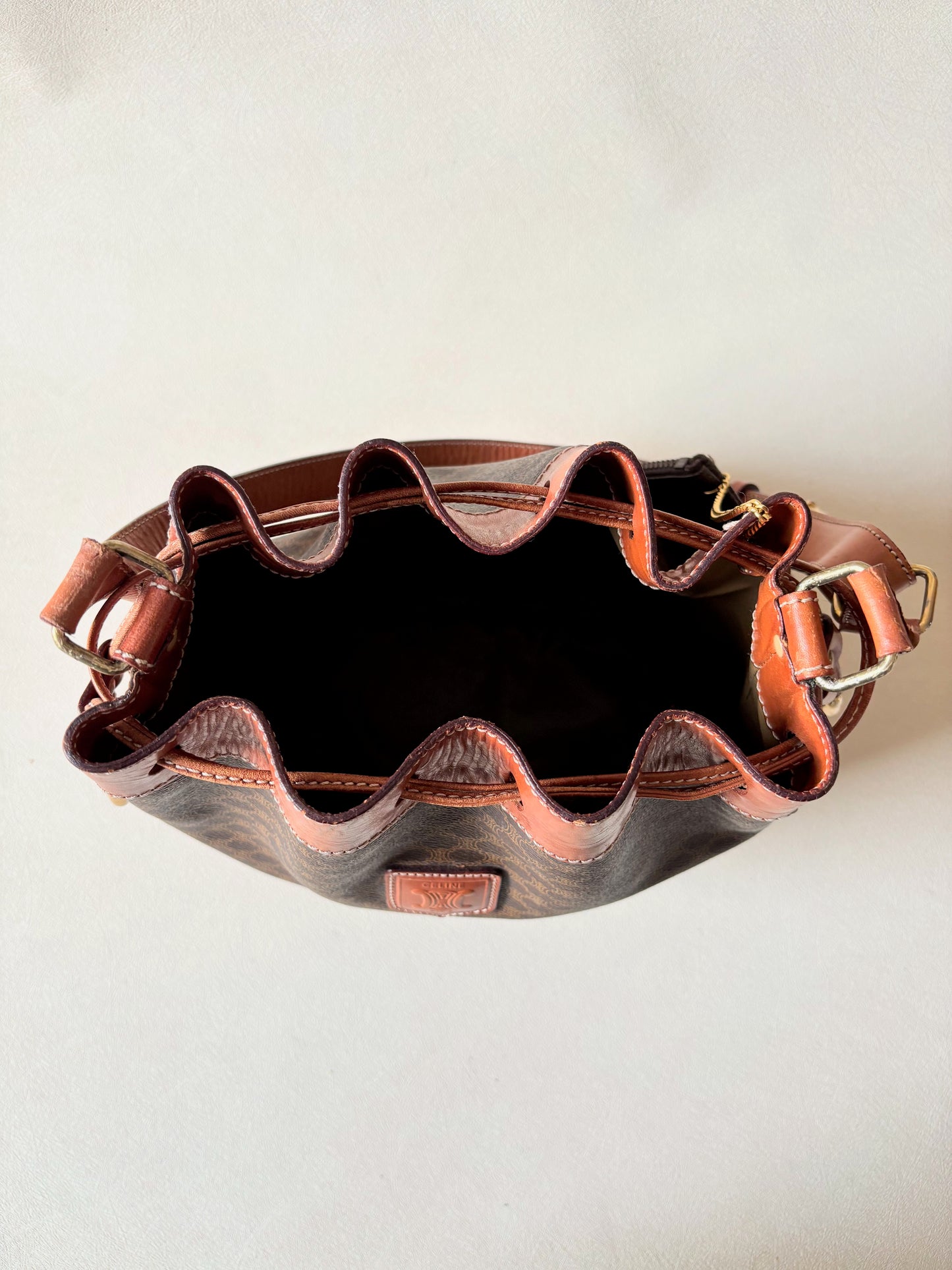 CÉLINE Sac Seau Triomphe