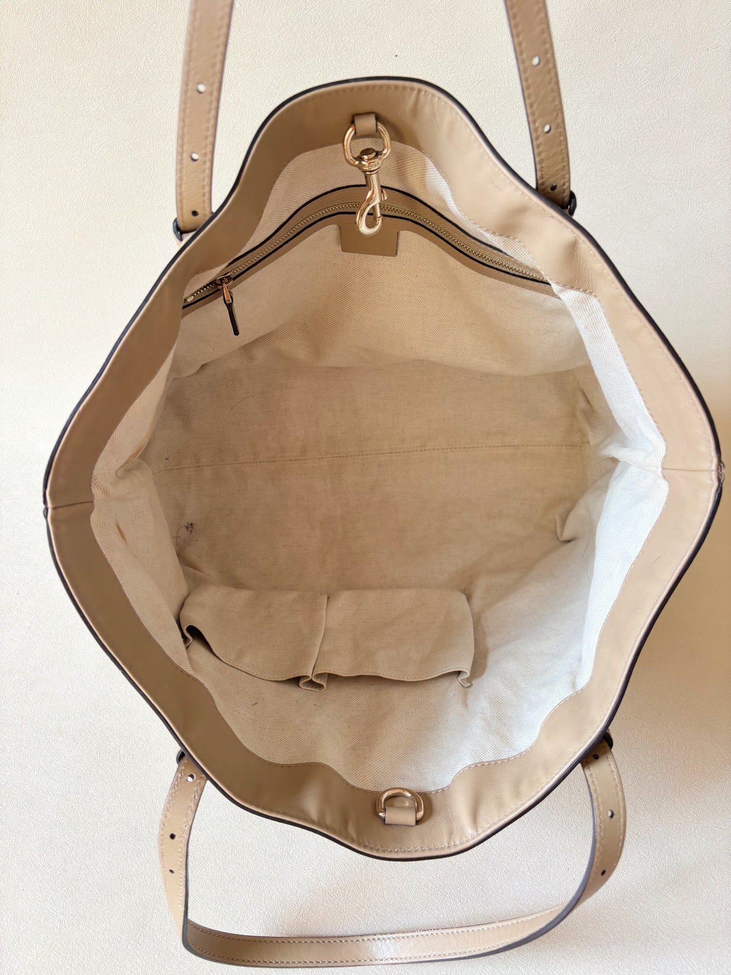 GUCCI Sac Cabas Guccissima