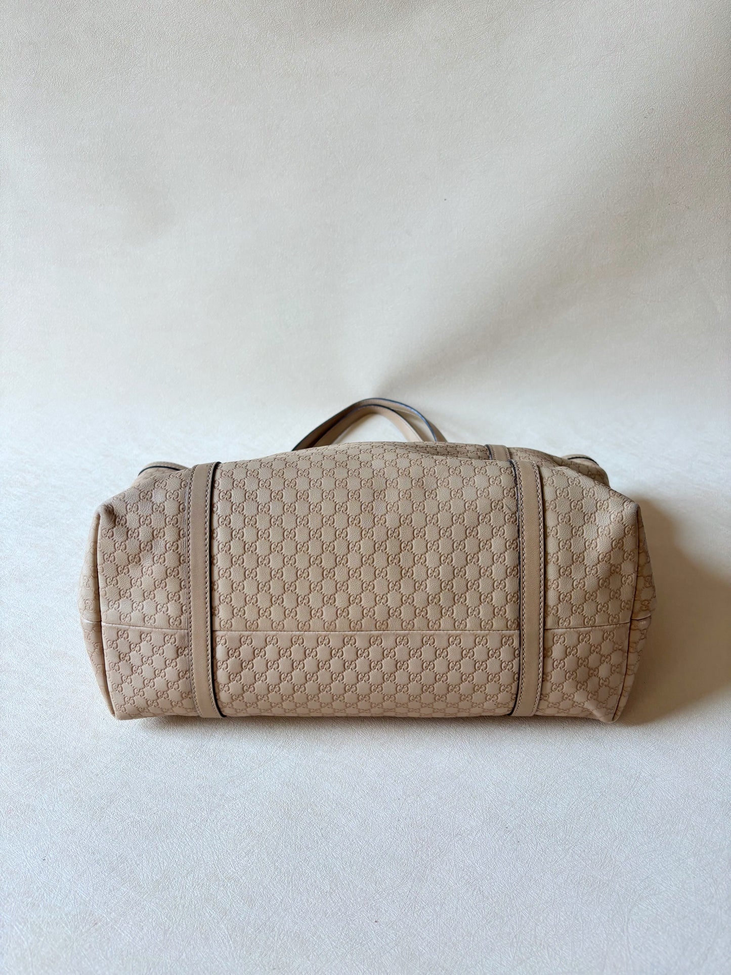 GUCCI Sac Cabas Guccissima