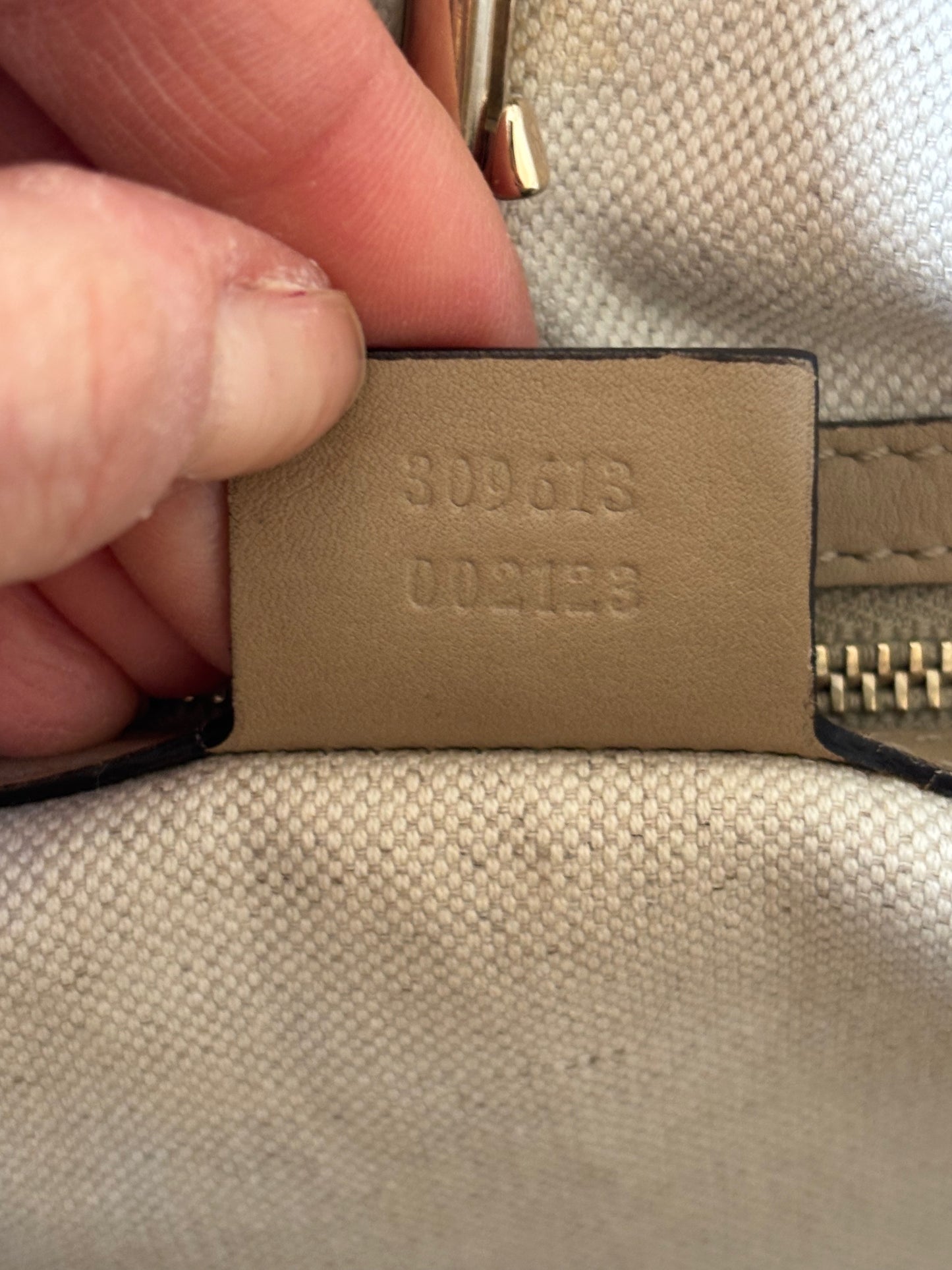 GUCCI Sac Cabas Guccissima