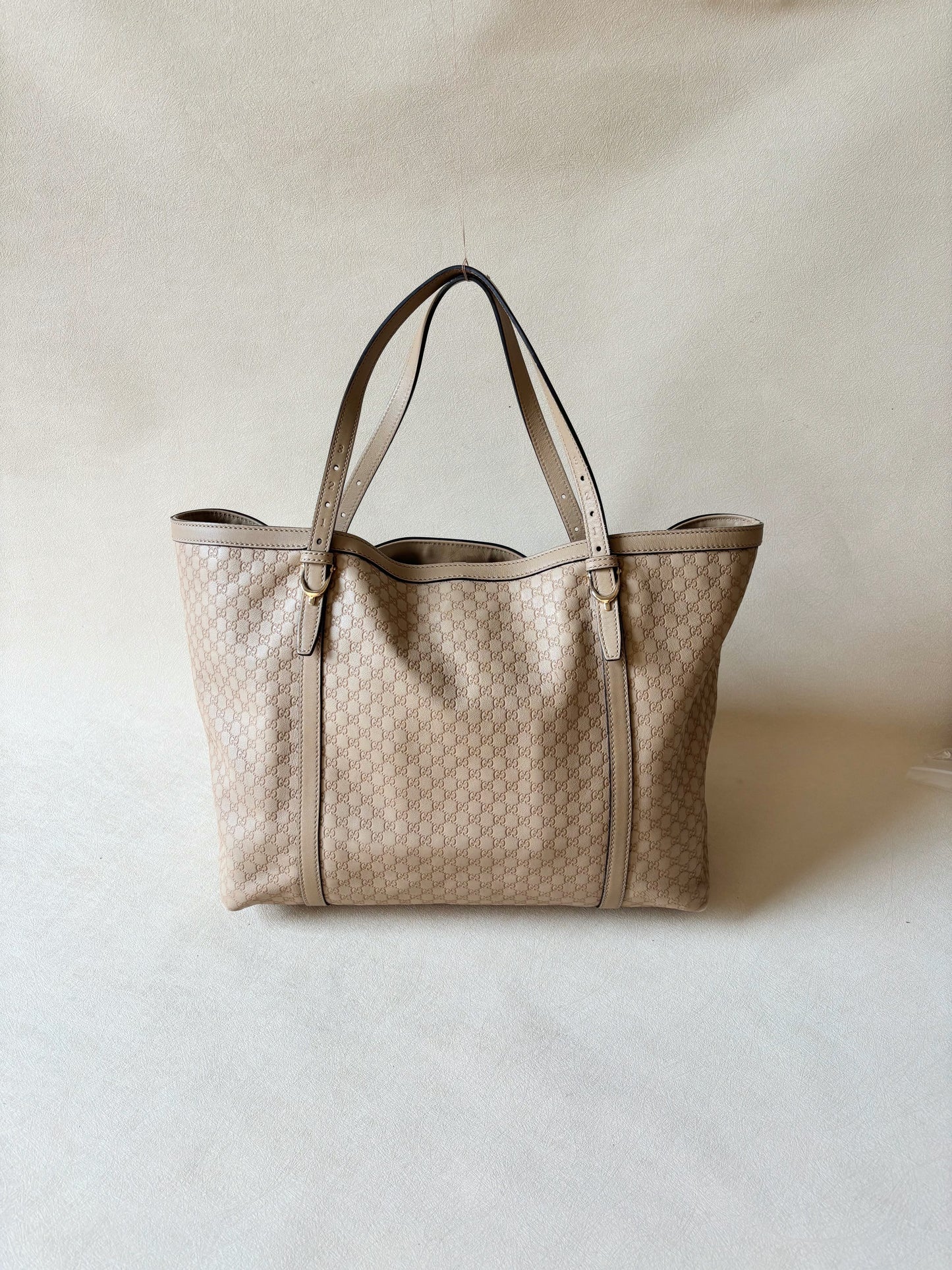 GUCCI Sac Cabas Guccissima
