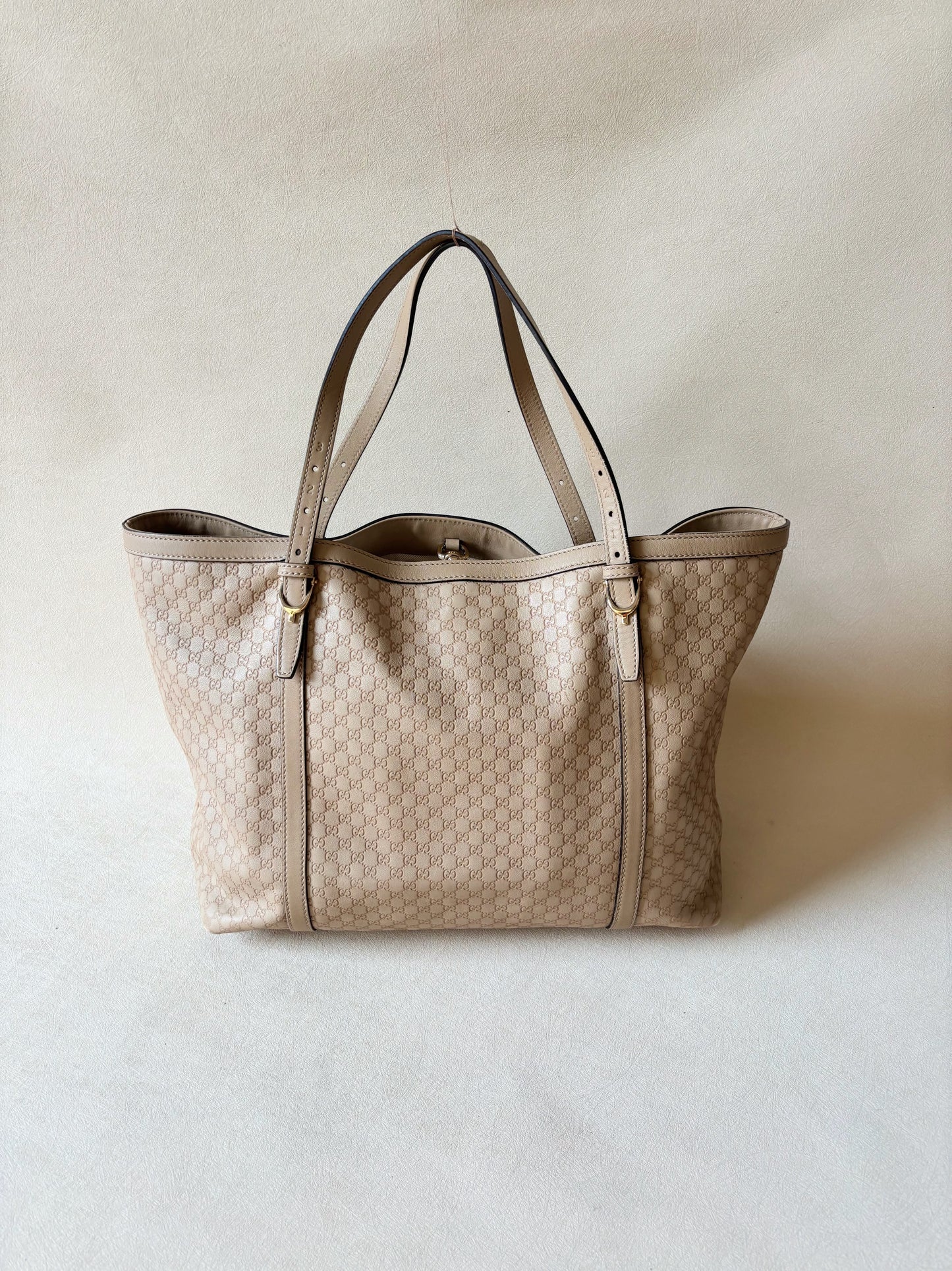 GUCCI Sac Cabas Guccissima