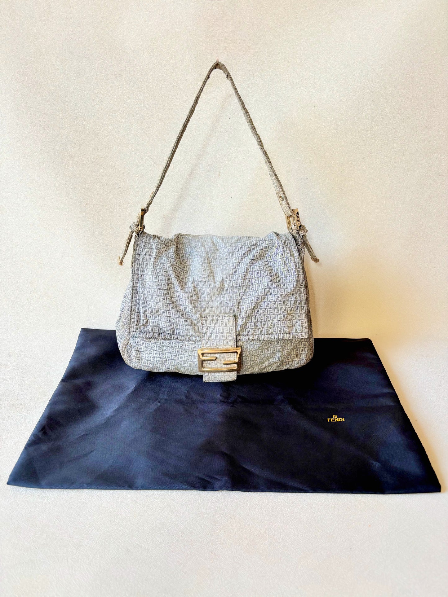 FENDI Sac Mamma Baguette Denim