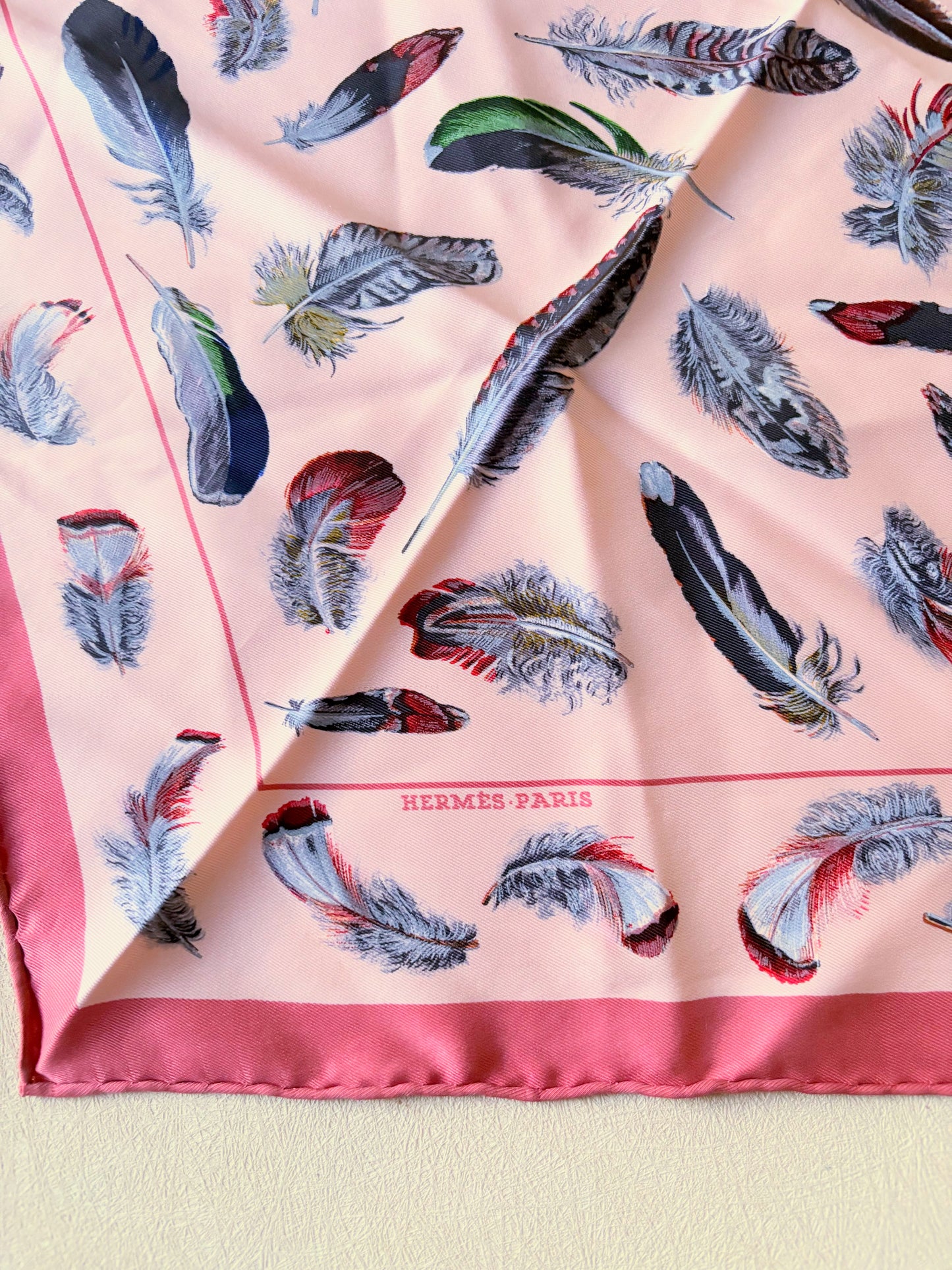 HERMÈS Foulard Pointu