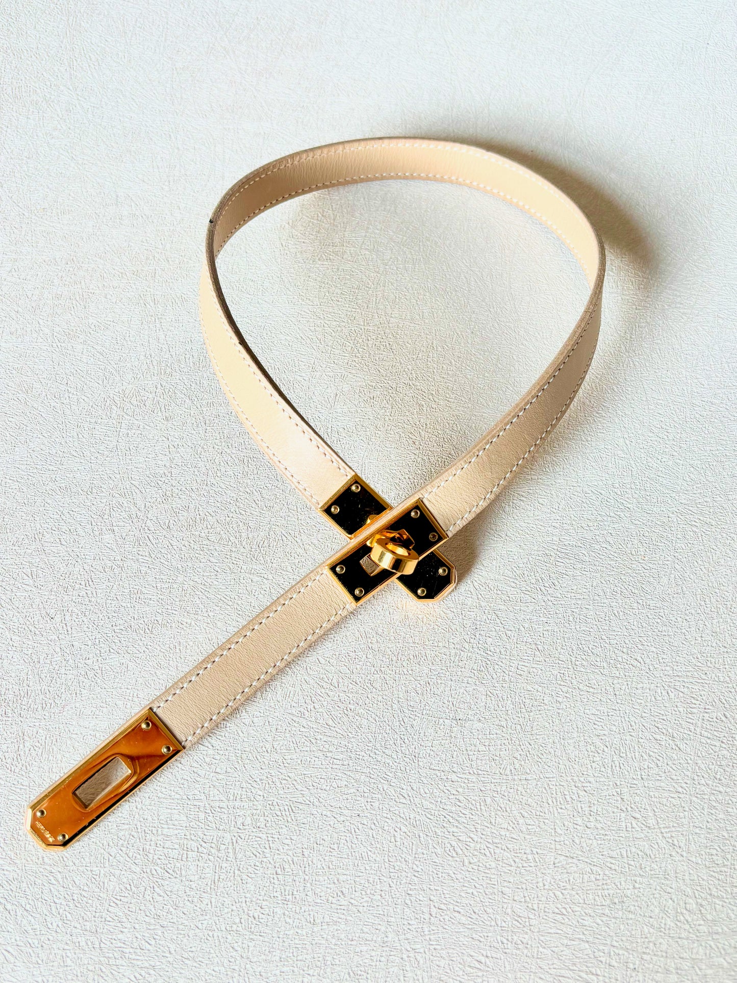 HERMÈS Collier Kelly