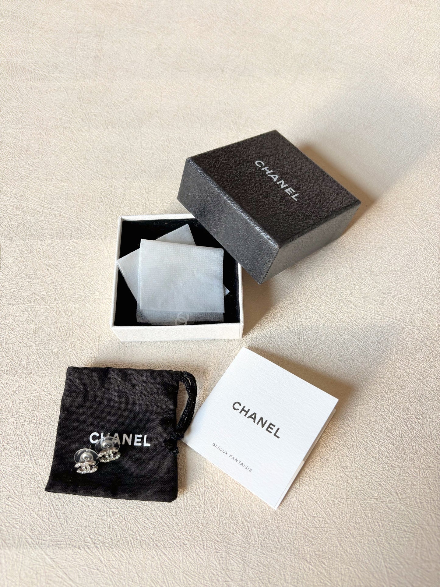 CHANEL Boucles d'oreilles