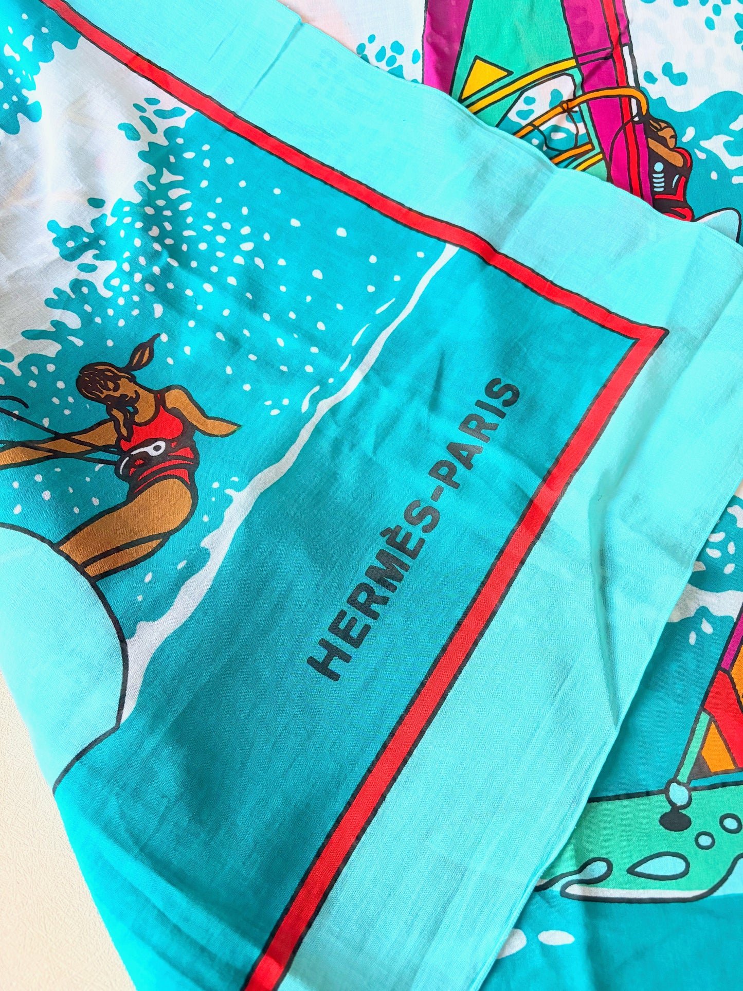 HERMÈS Paréo Surf