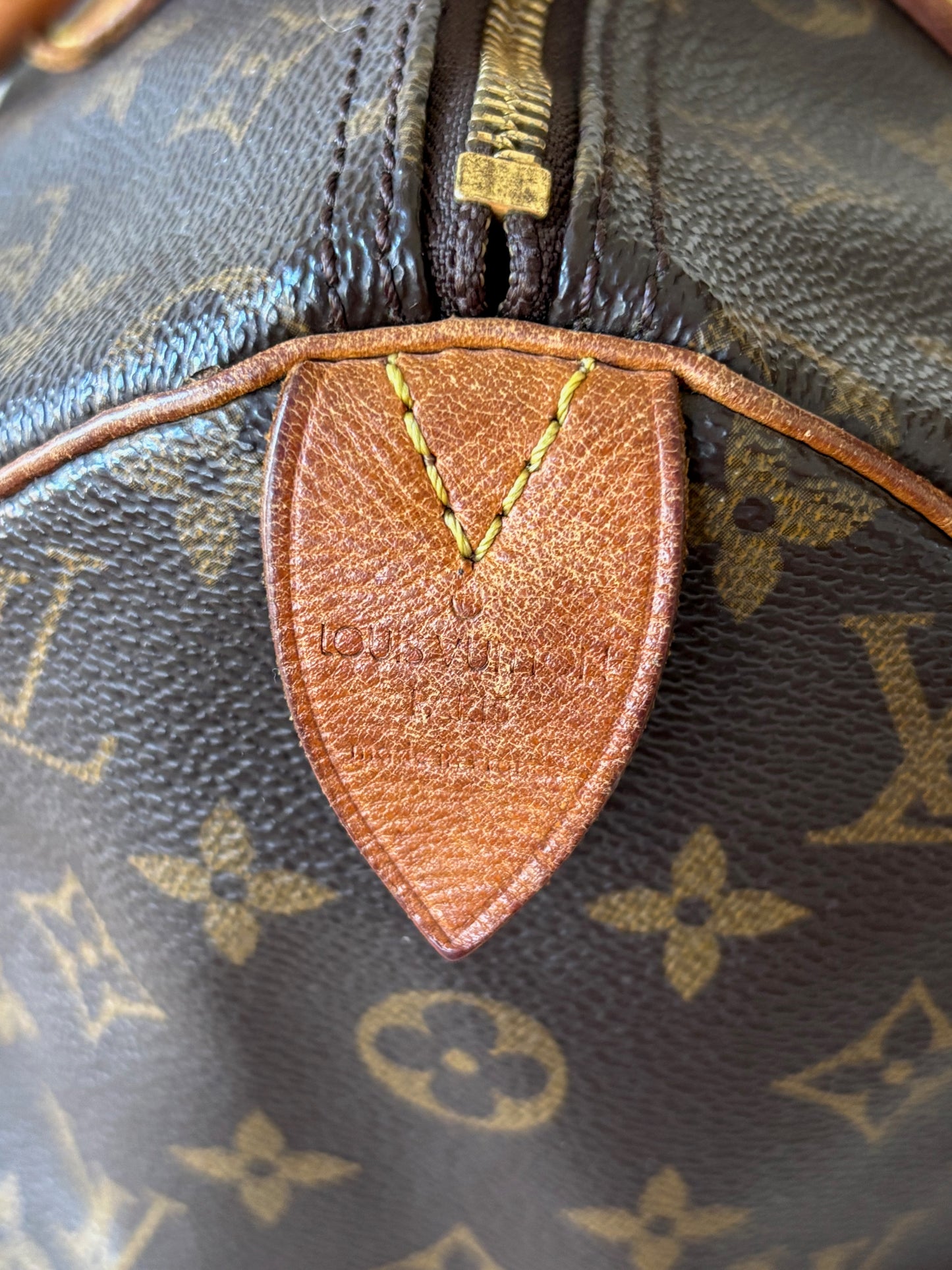 LOUIS VUITTON Speedy 30