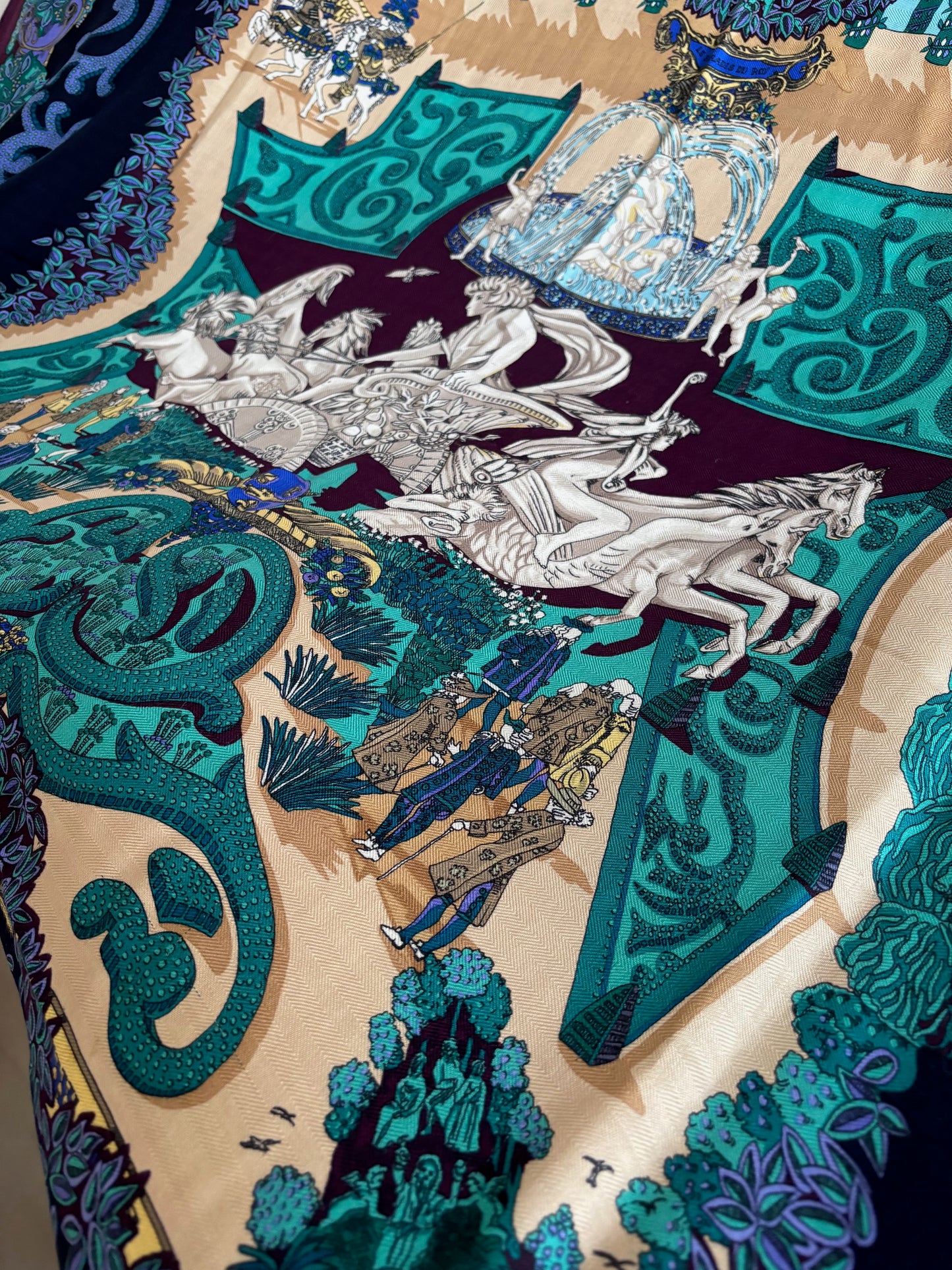 HERMÈS Châle cachemire et soie
