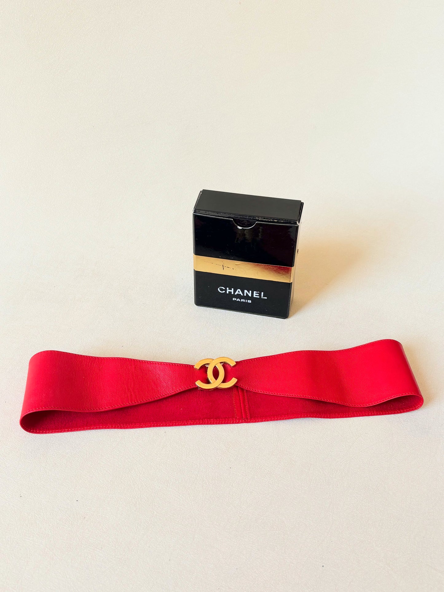 CHANEL Ceinture en cuir