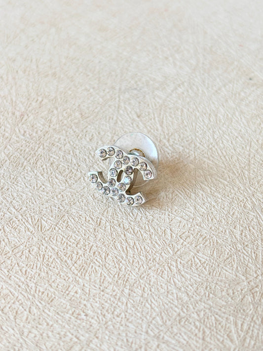CHANEL Boucle d'oreille solitaire