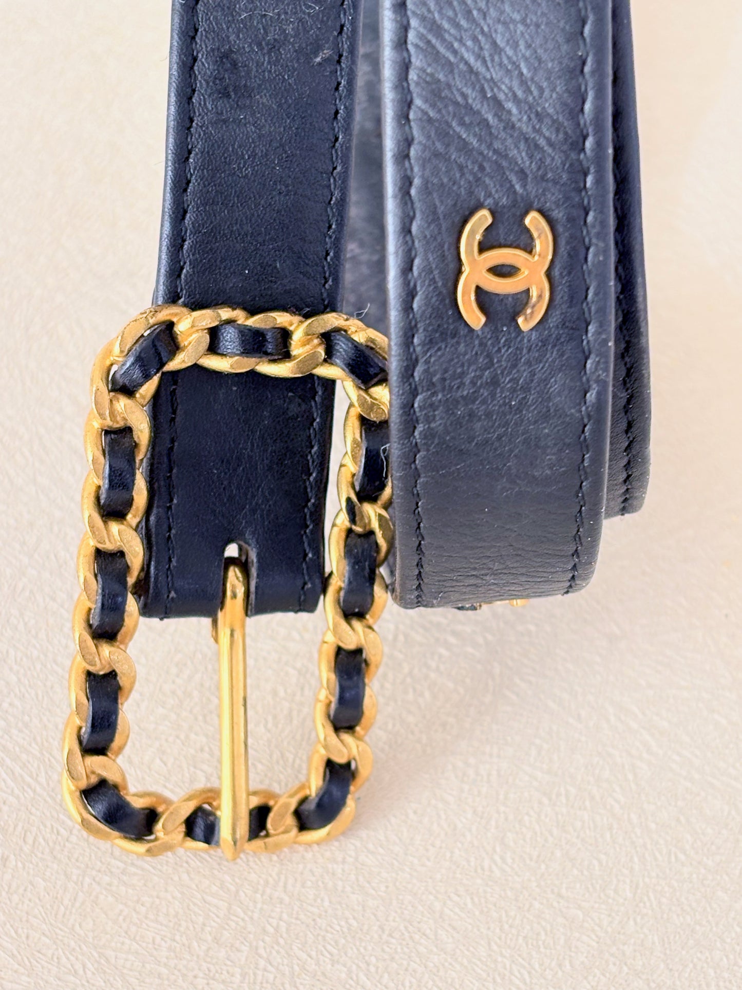 CHANEL Ceinture en cuir