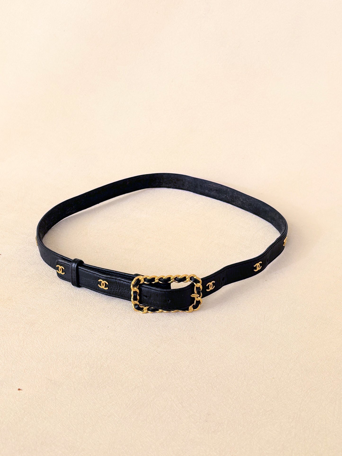 CHANEL Ceinture en cuir
