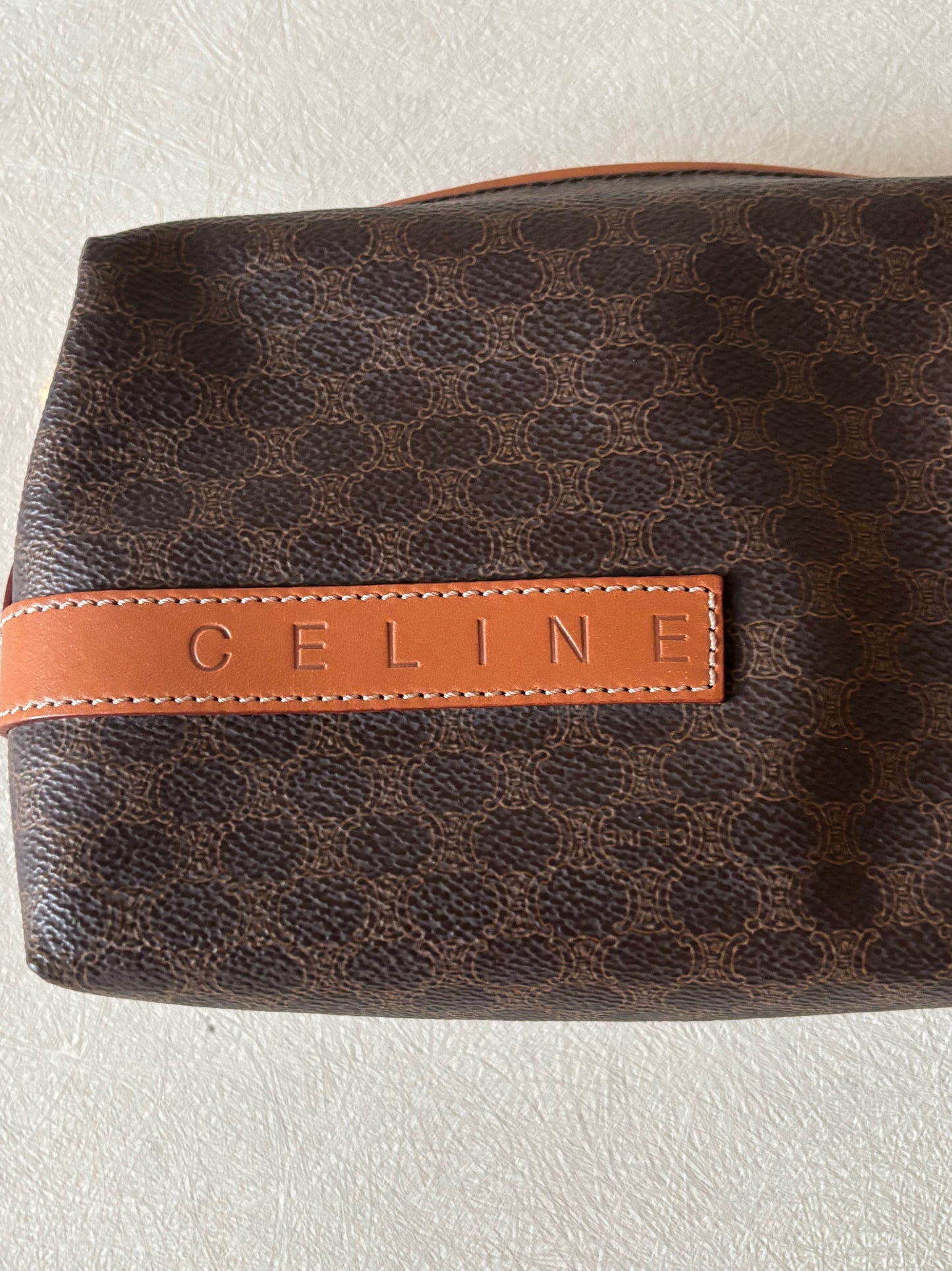 CÉLINE Pochette Triomphe