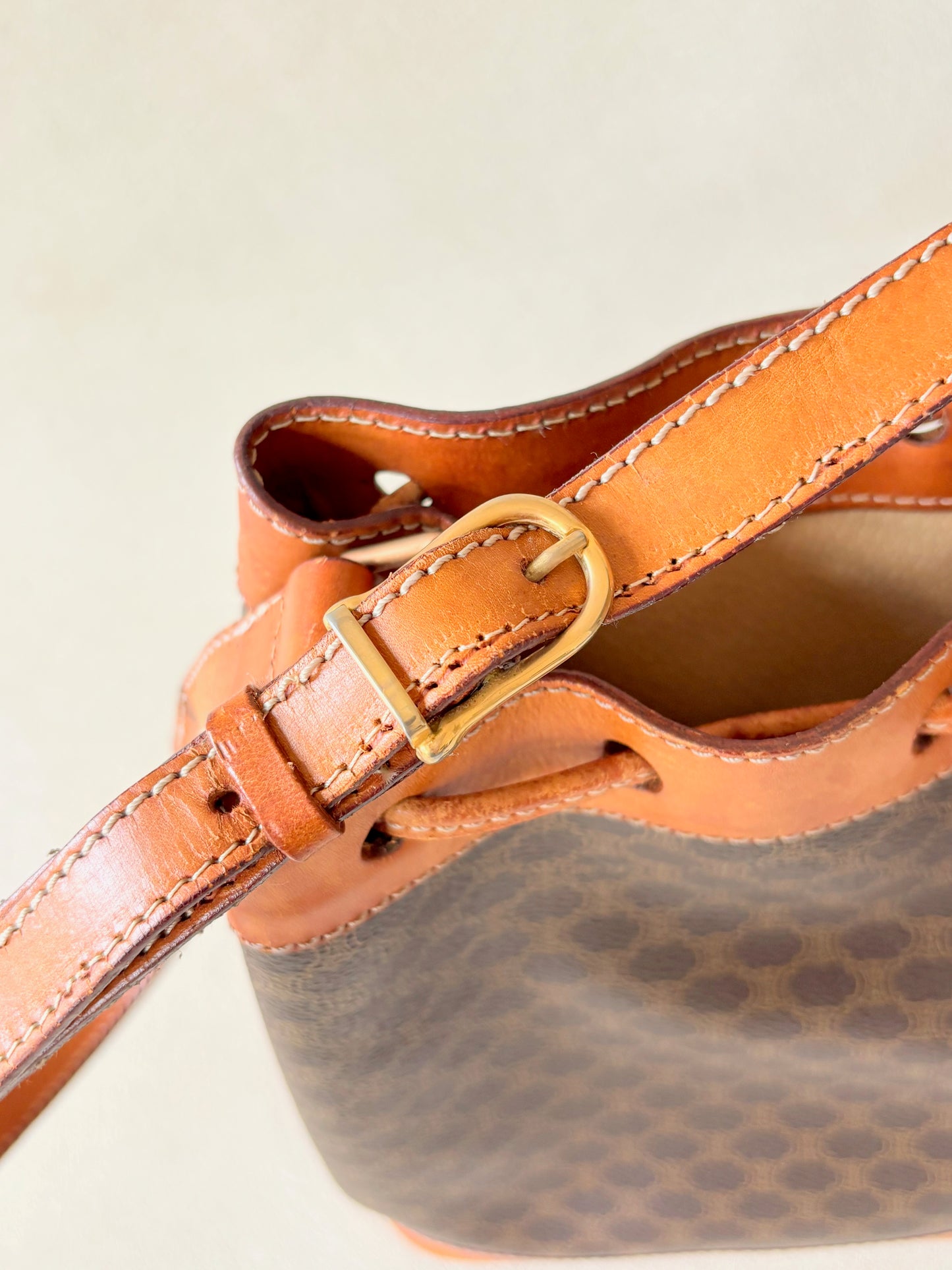 CÉLINE Sac Seau Triomphe