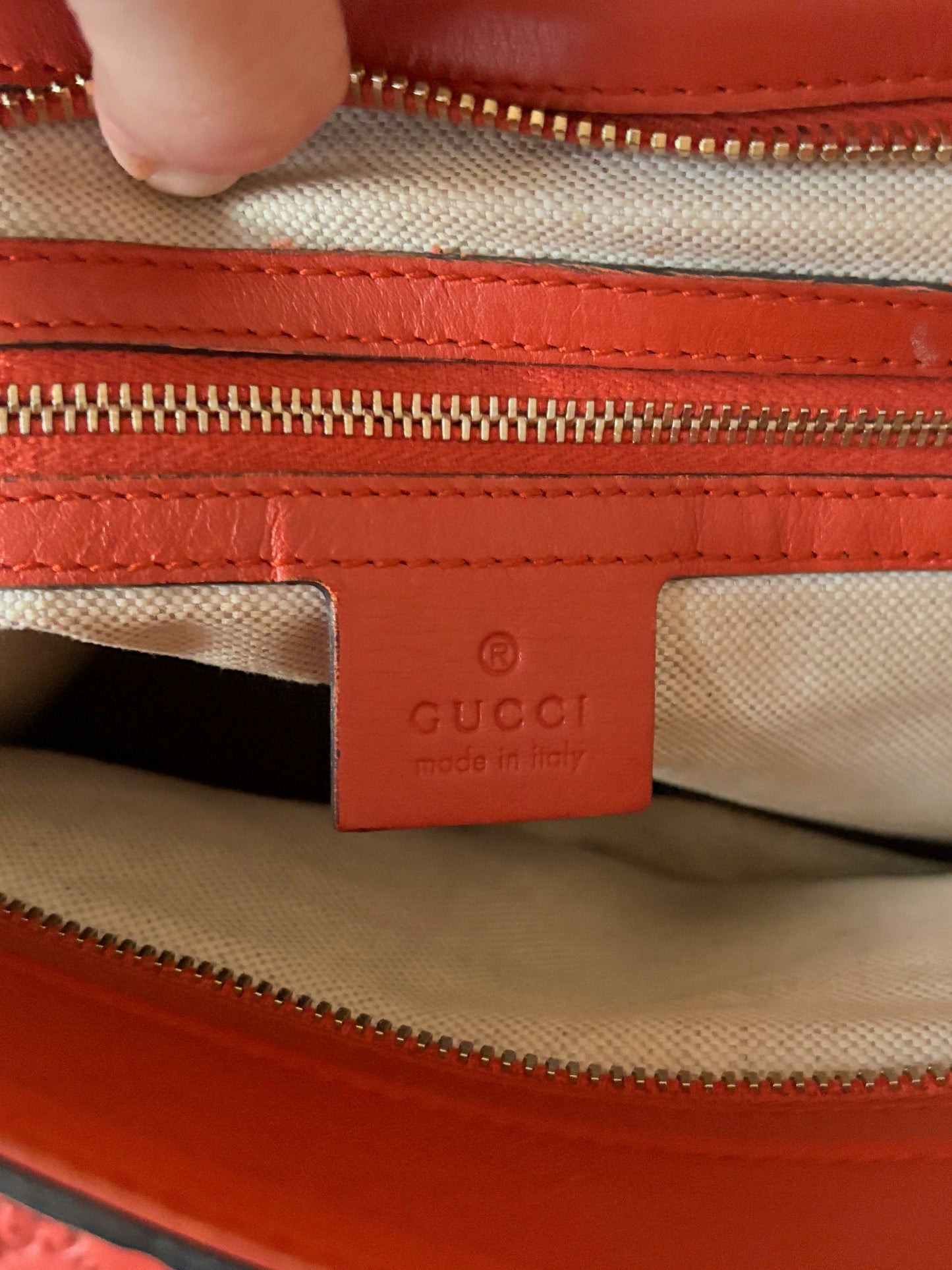 GUCCI Sac Cabas Guccissima
