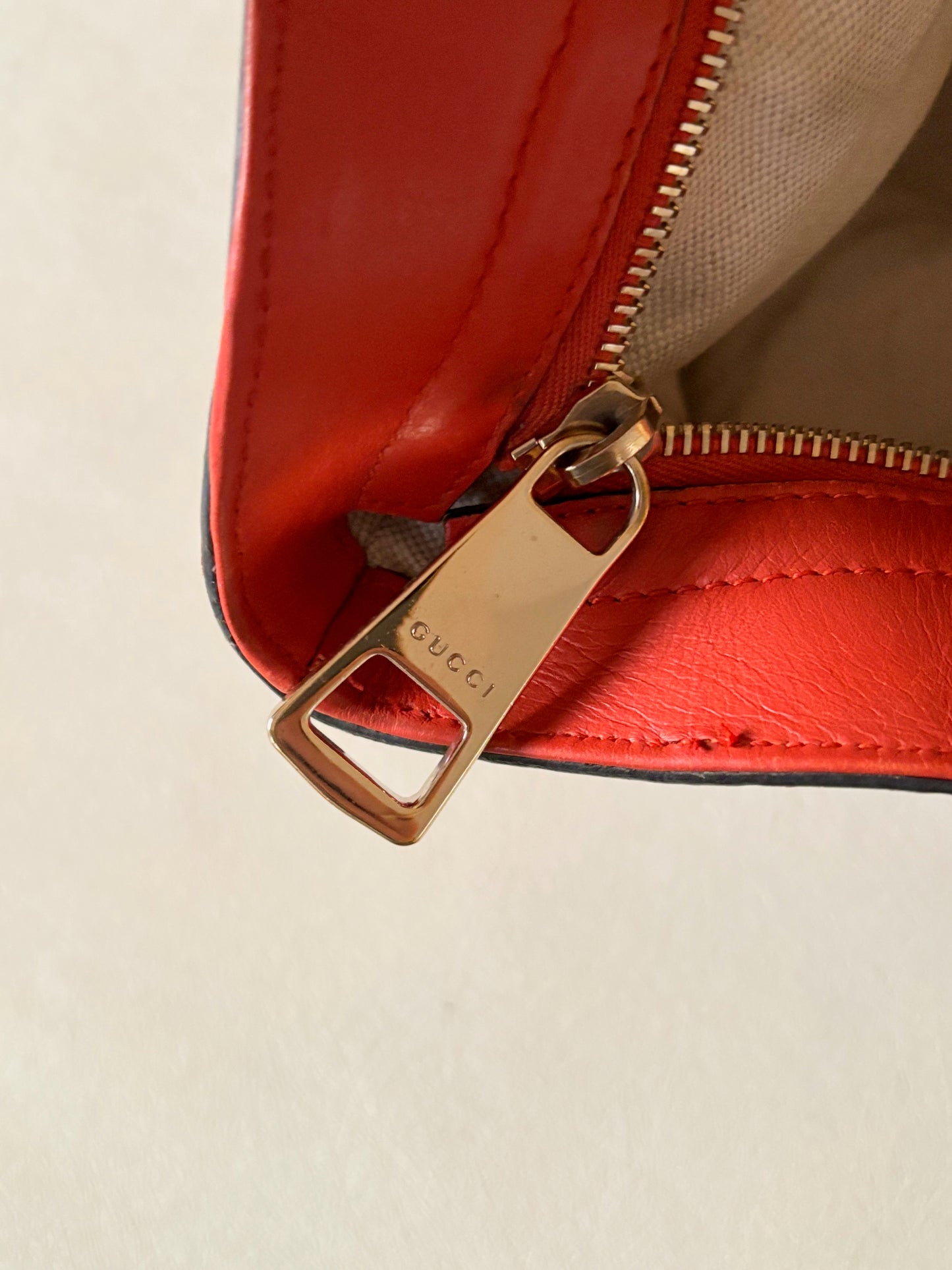 GUCCI Sac Cabas Guccissima