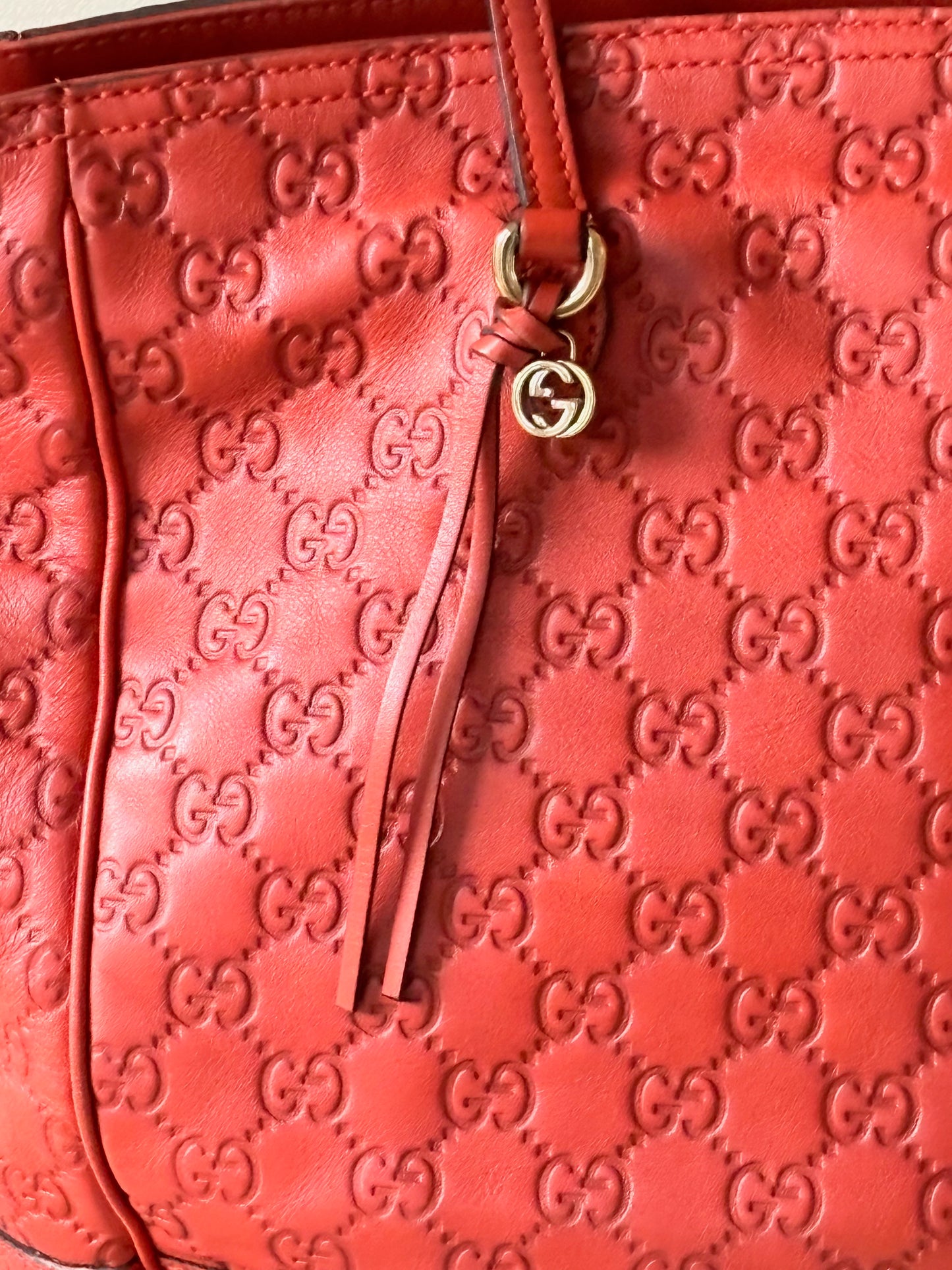 GUCCI Sac Cabas Guccissima