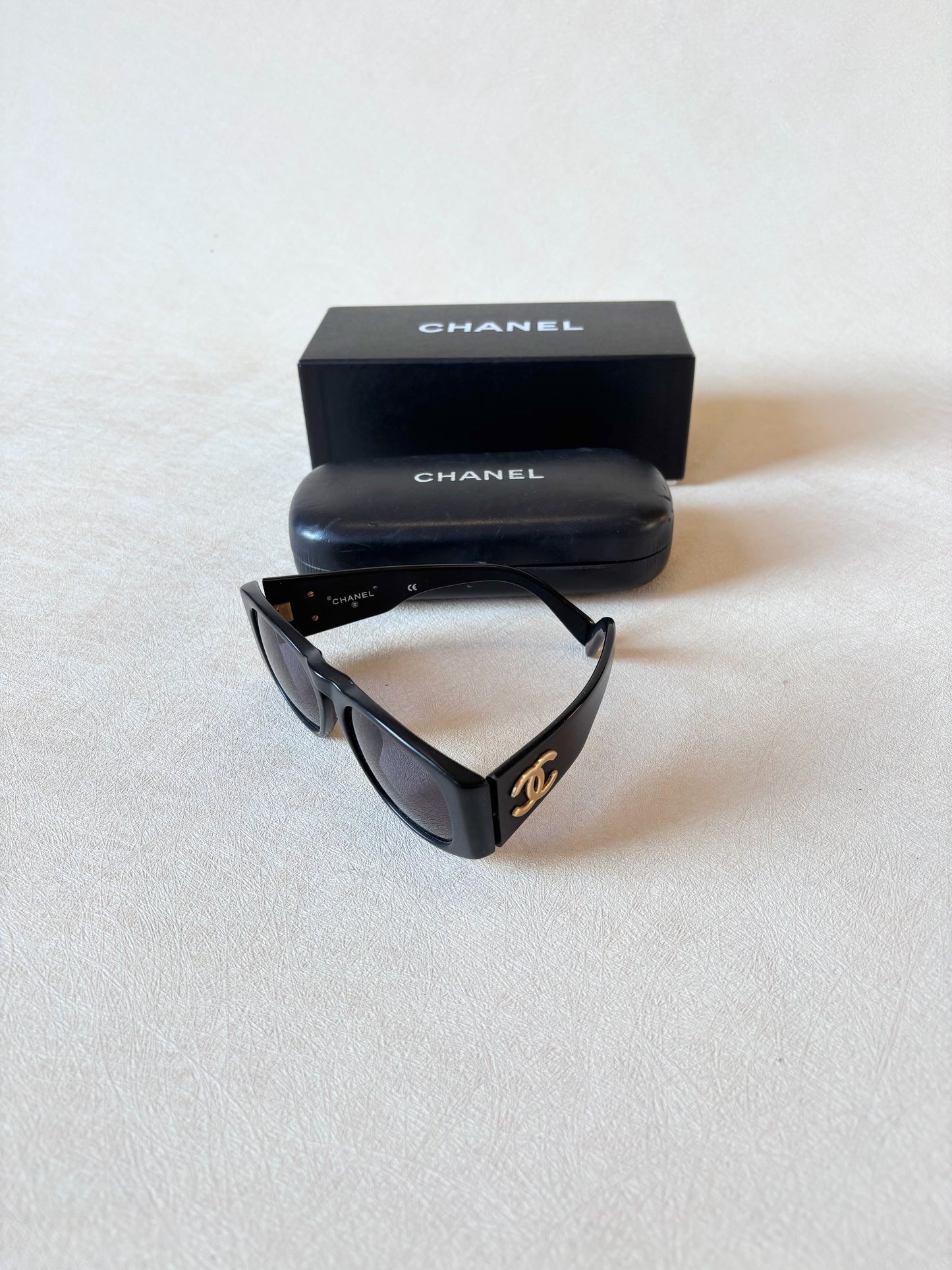 CHANEL Lunettes de soleil