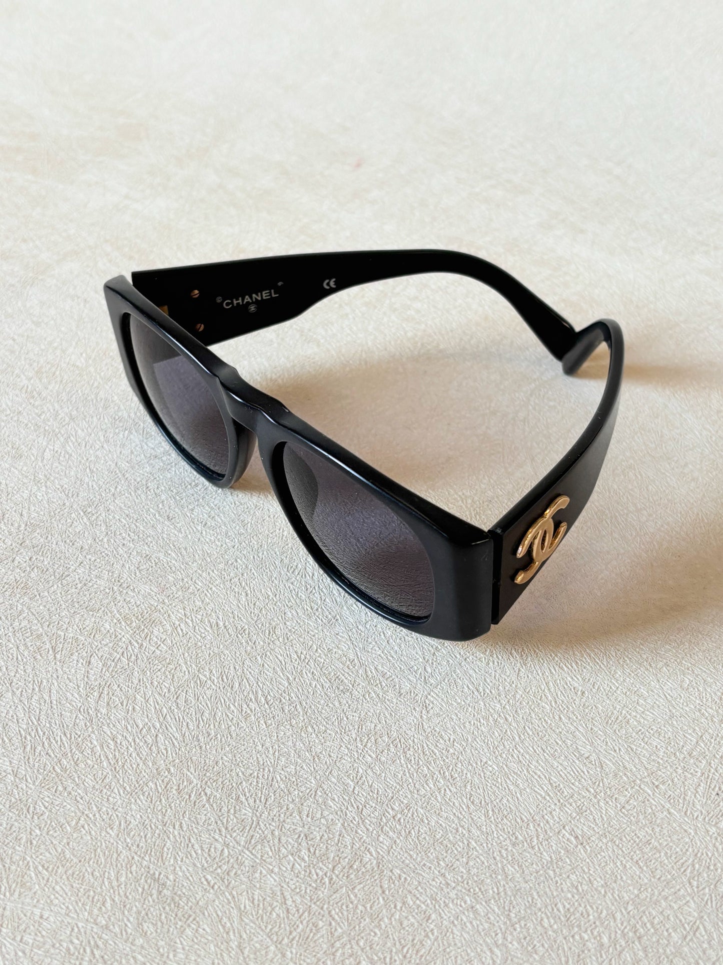 CHANEL Lunettes de soleil