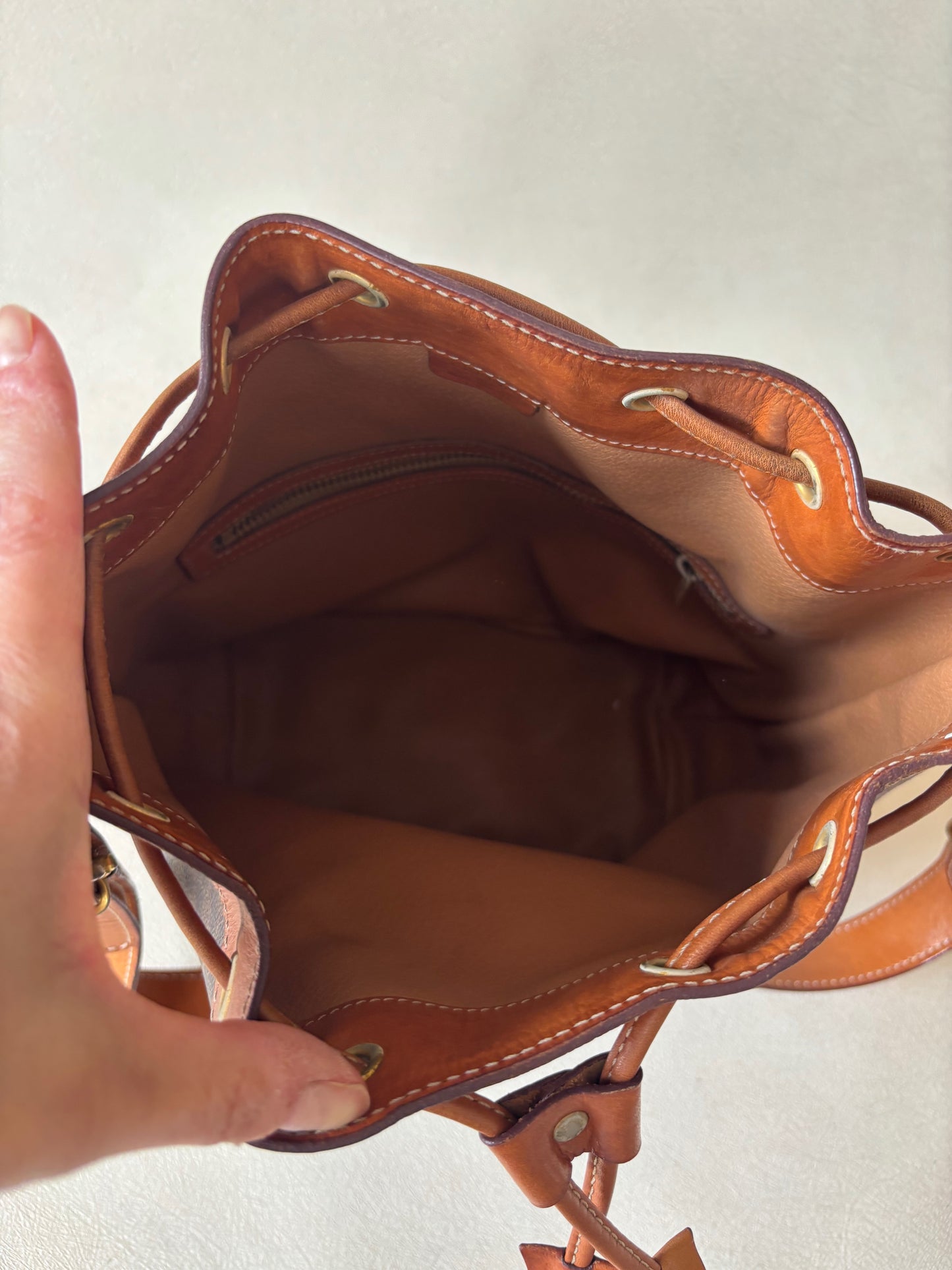 CÉLINE Sac Seau Triomphe