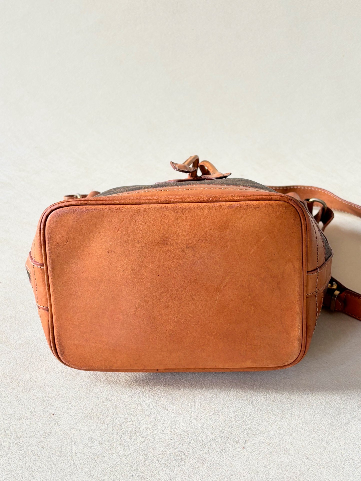 CÉLINE Sac Seau Triomphe