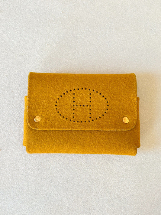 HERMÈS Pochette Evelyne