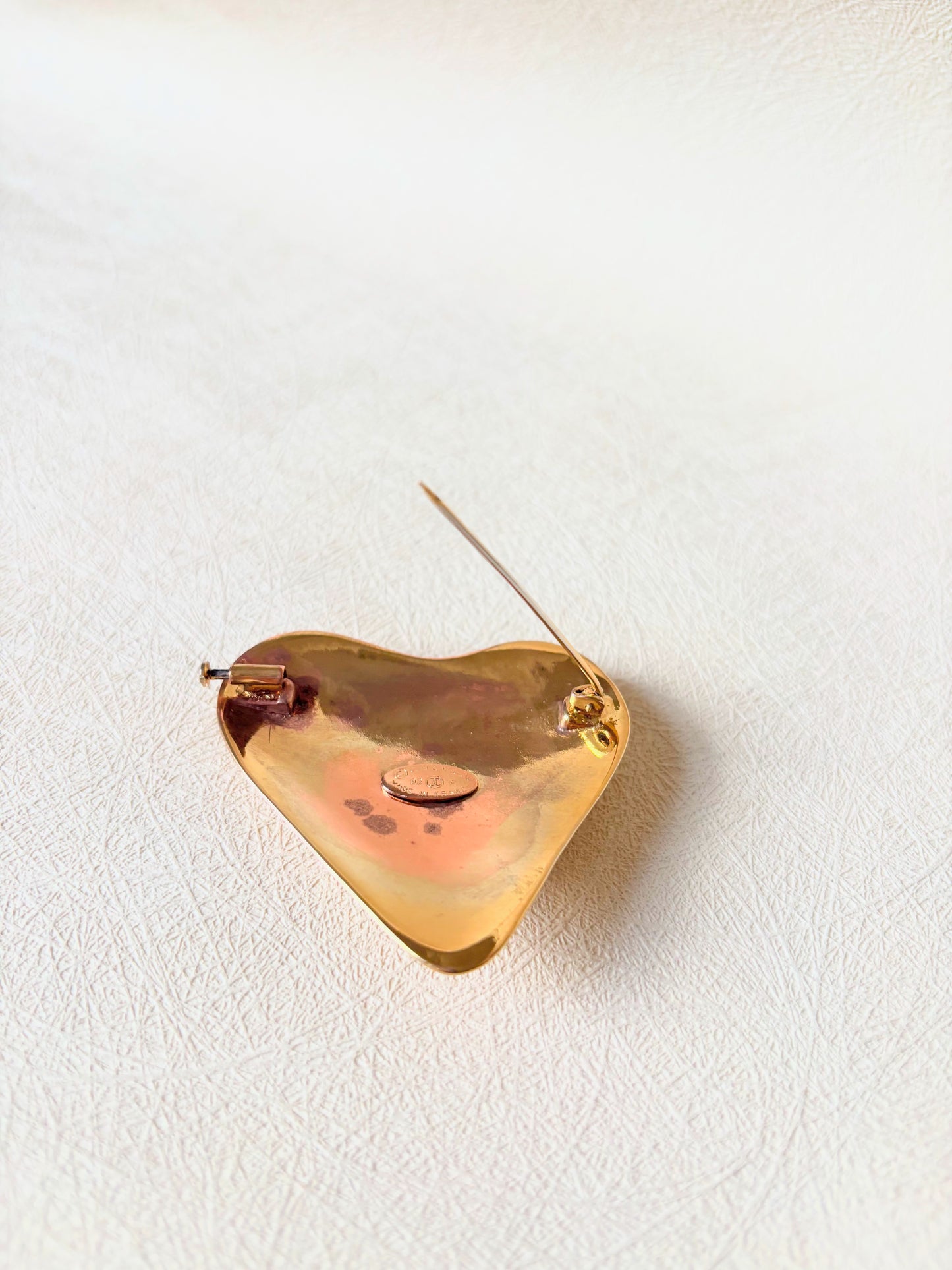 CHANEL Broche Coeur 1993