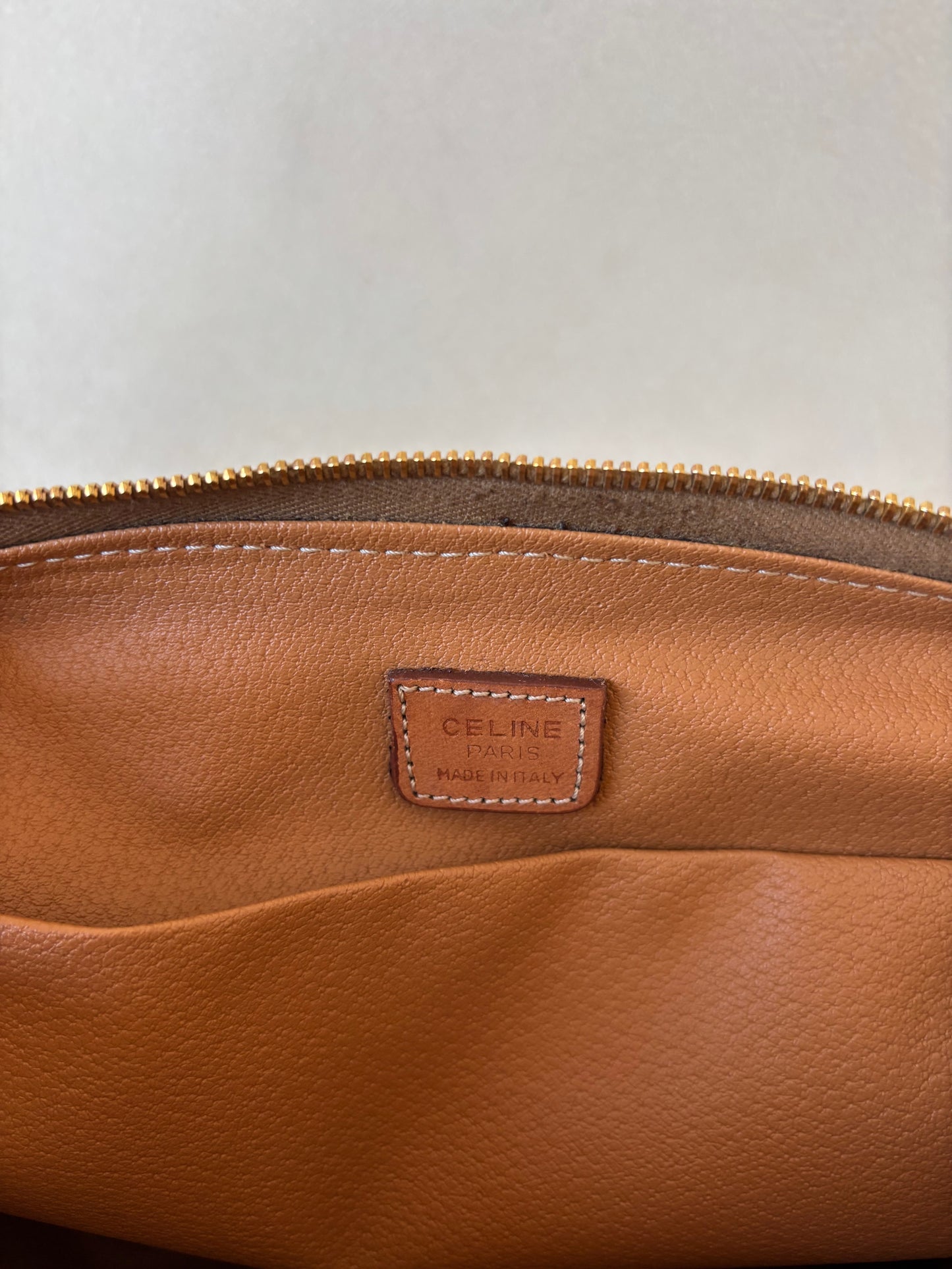 CÉLINE Pochette Triomphe