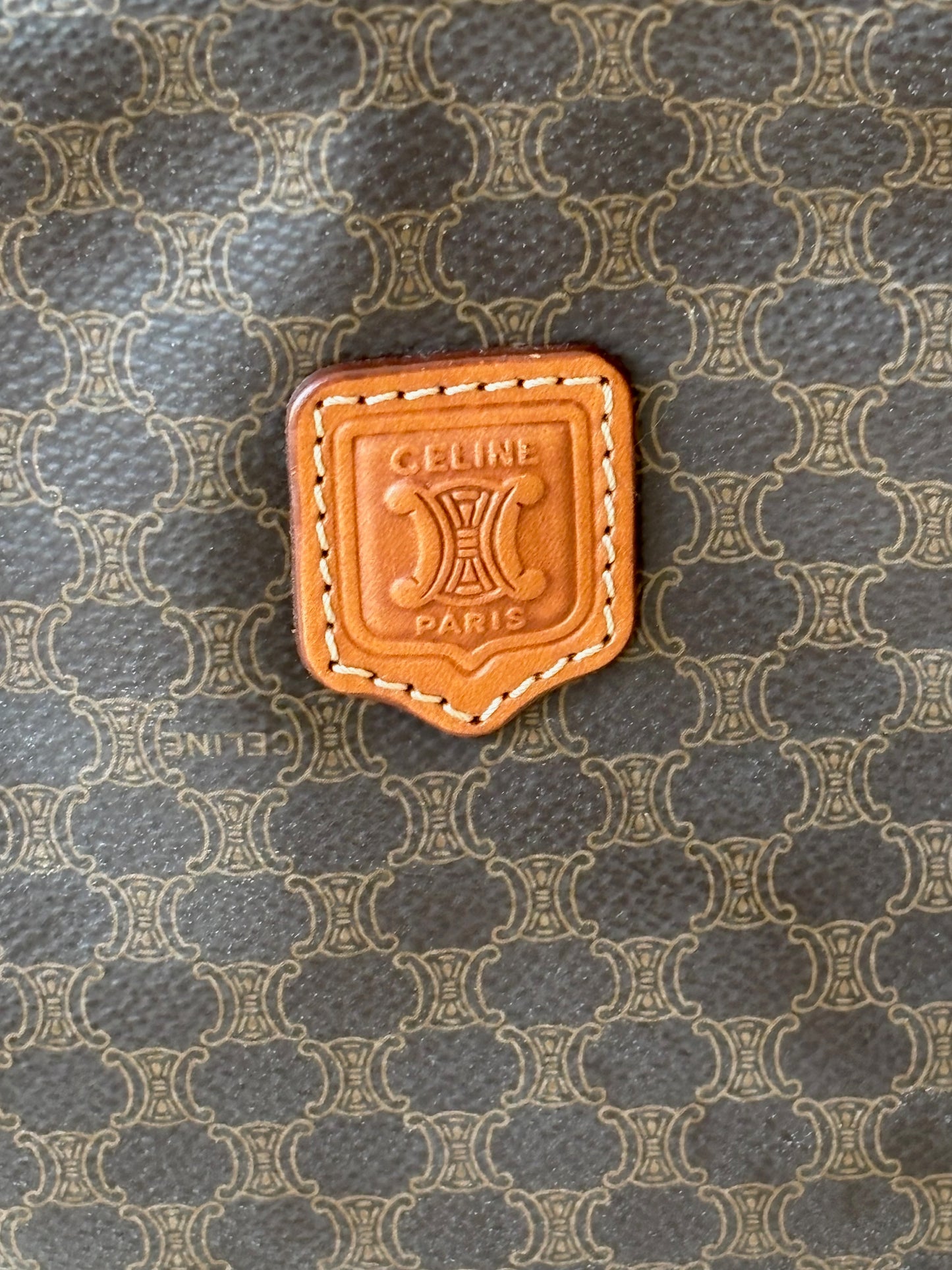 CÉLINE Pochette Triomphe