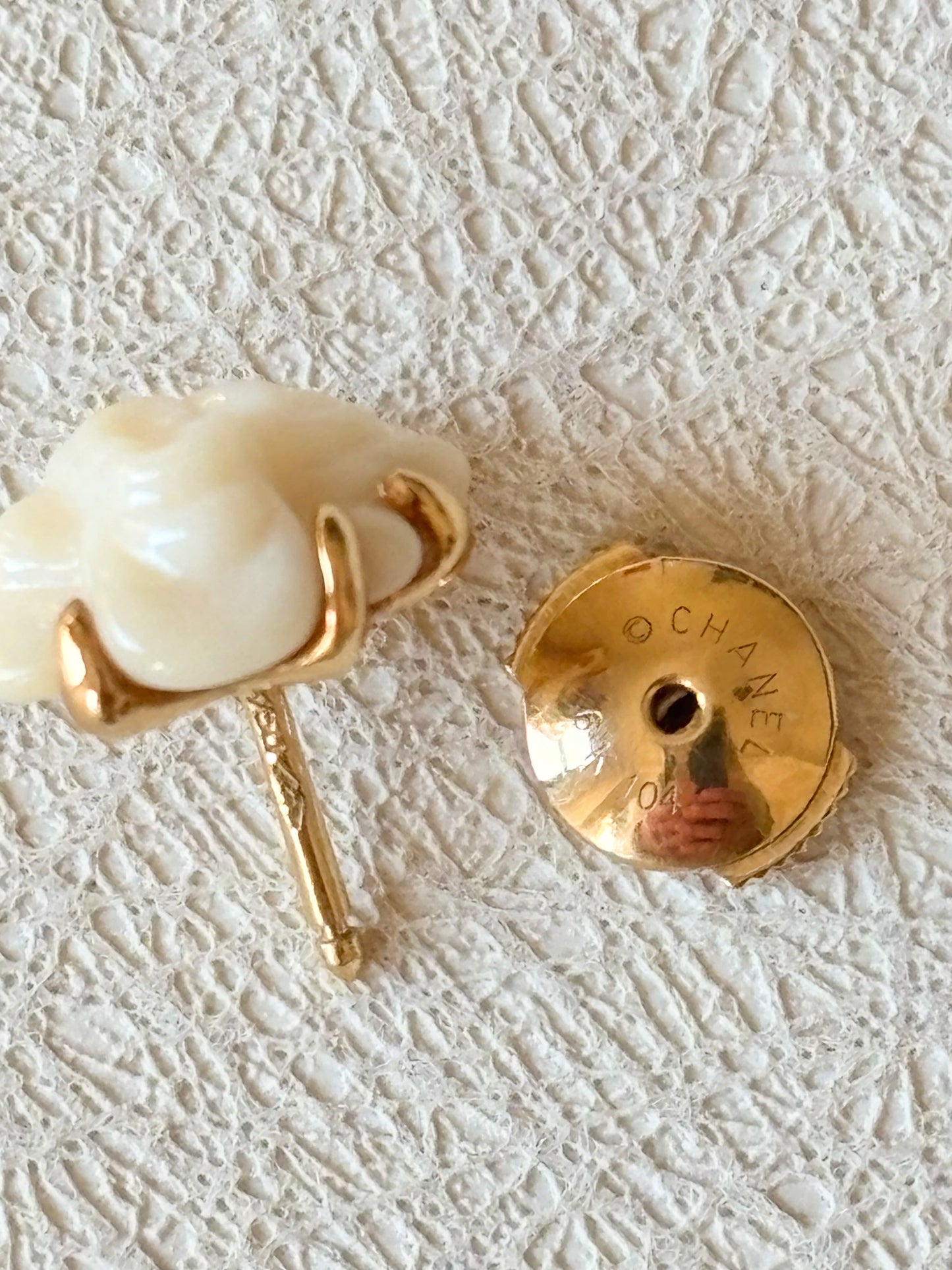 CHANEL Boucles d'oreilles Camélia