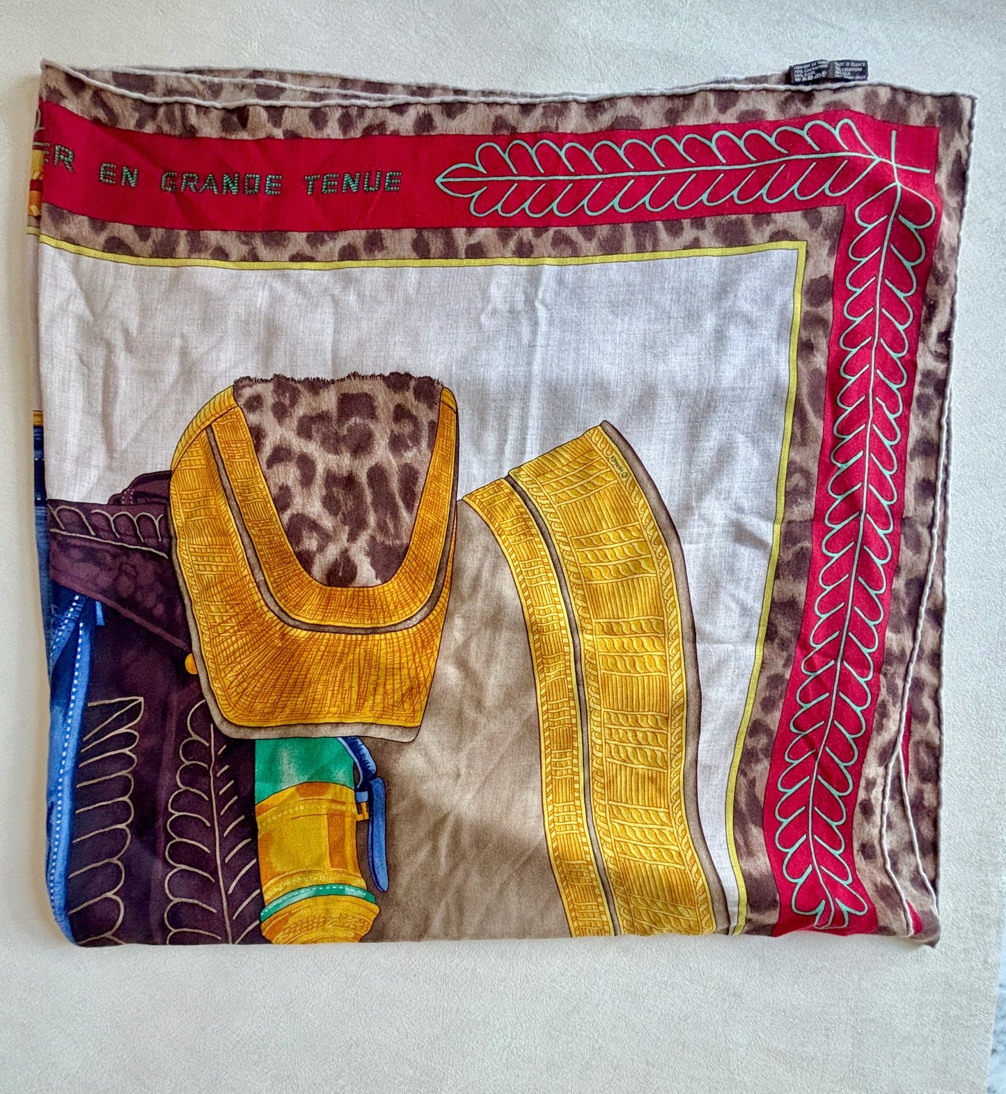 HERMÈS Châle 140