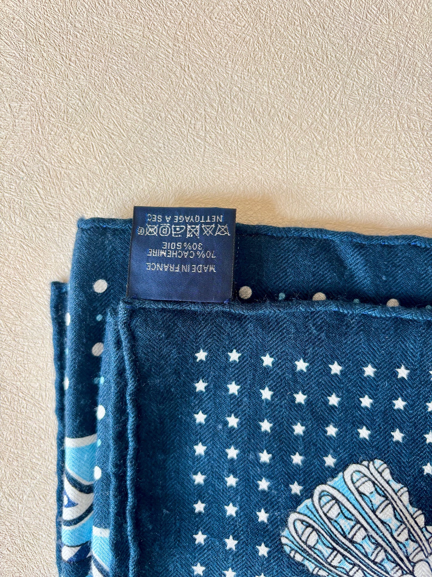 HERMÈS Châle Bandana 140