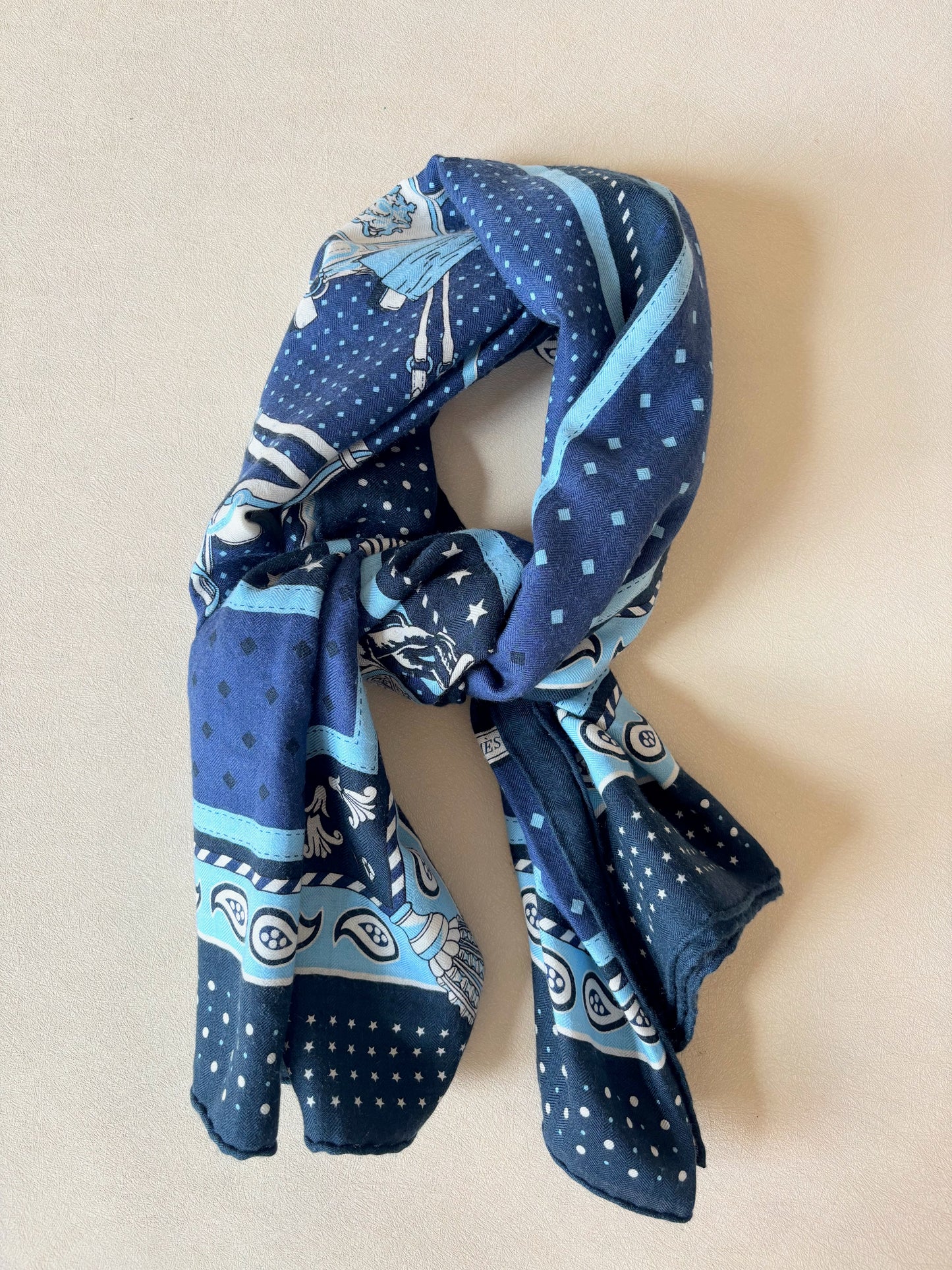 HERMÈS Châle Bandana 140