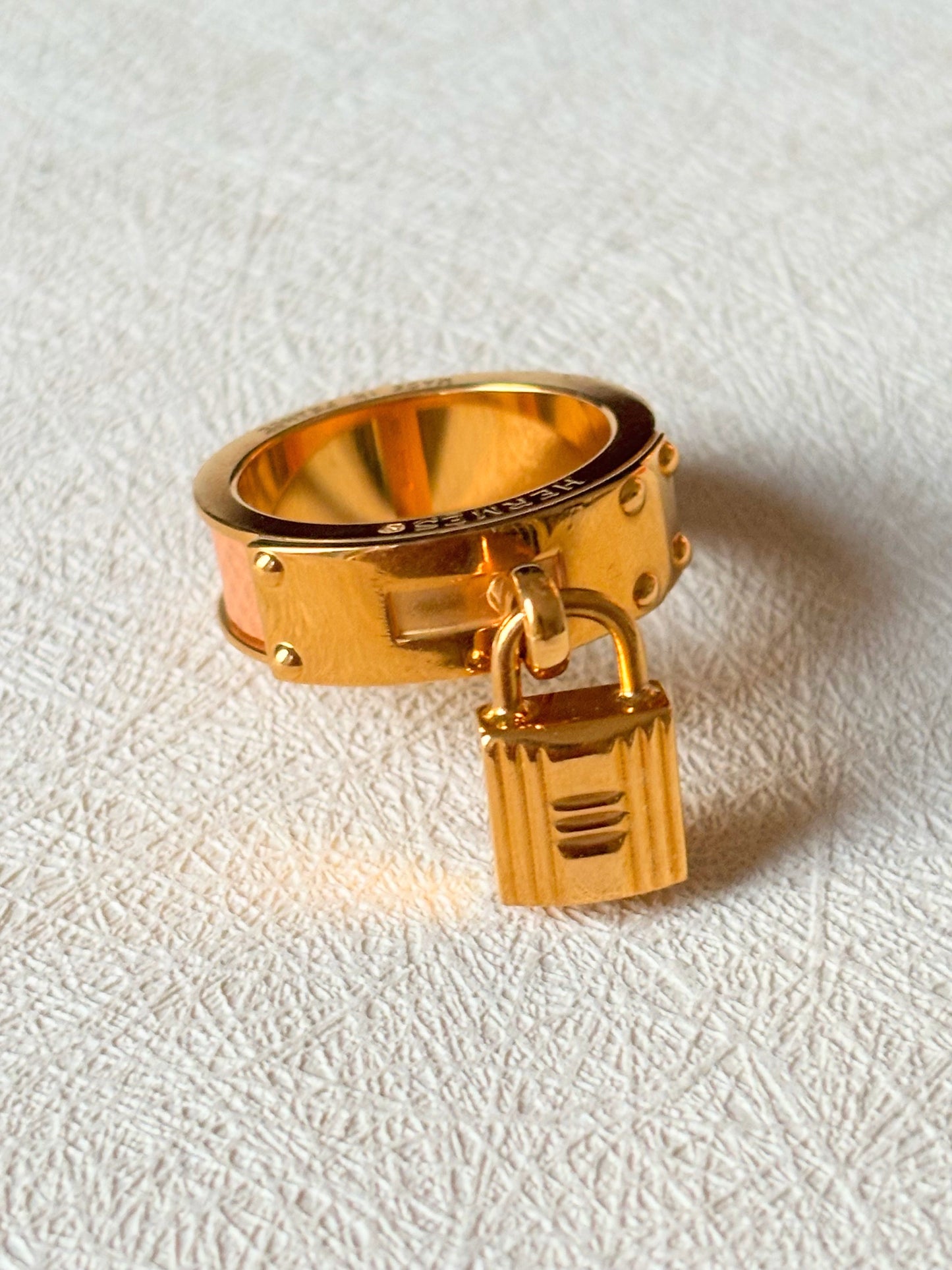 HERMÈS Anneau Kelly Cadenas
