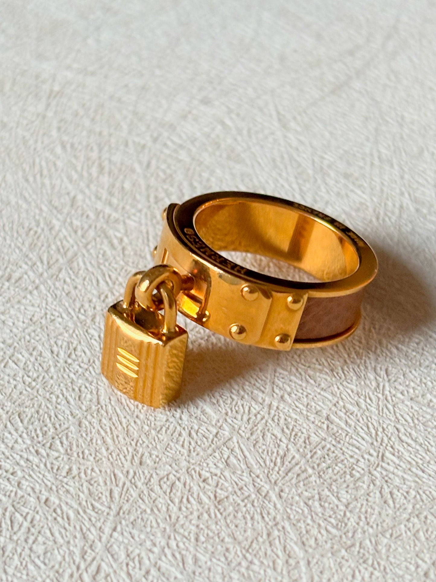HERMÈS Anneau Kelly Cadenas