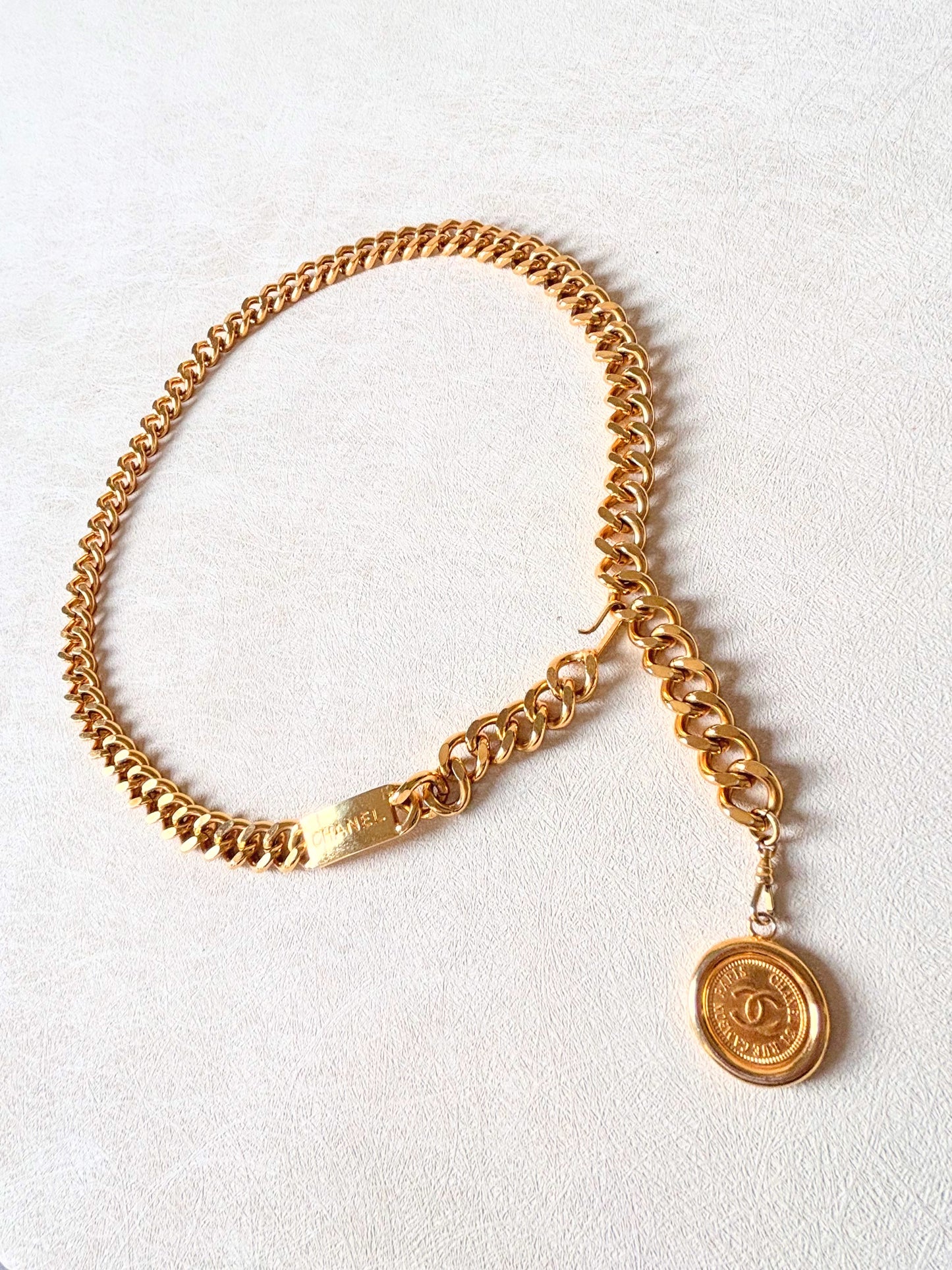 CHANEL Ceinture Chaine Maillon